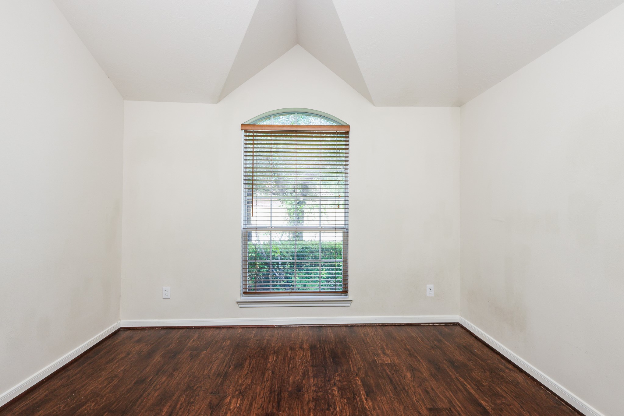 48 Pebble Beach Court Property Photo 14