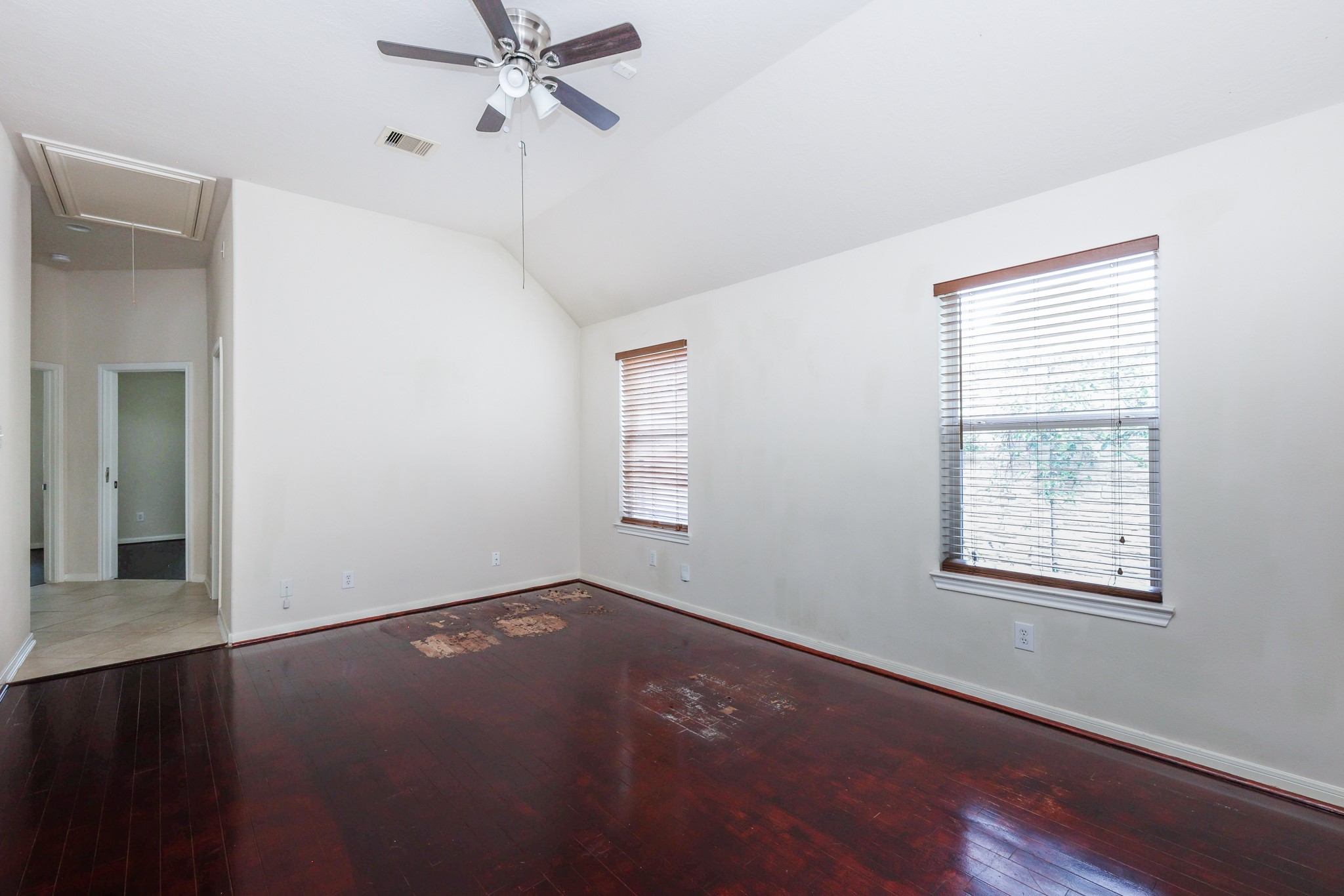48 Pebble Beach Court Property Photo 15