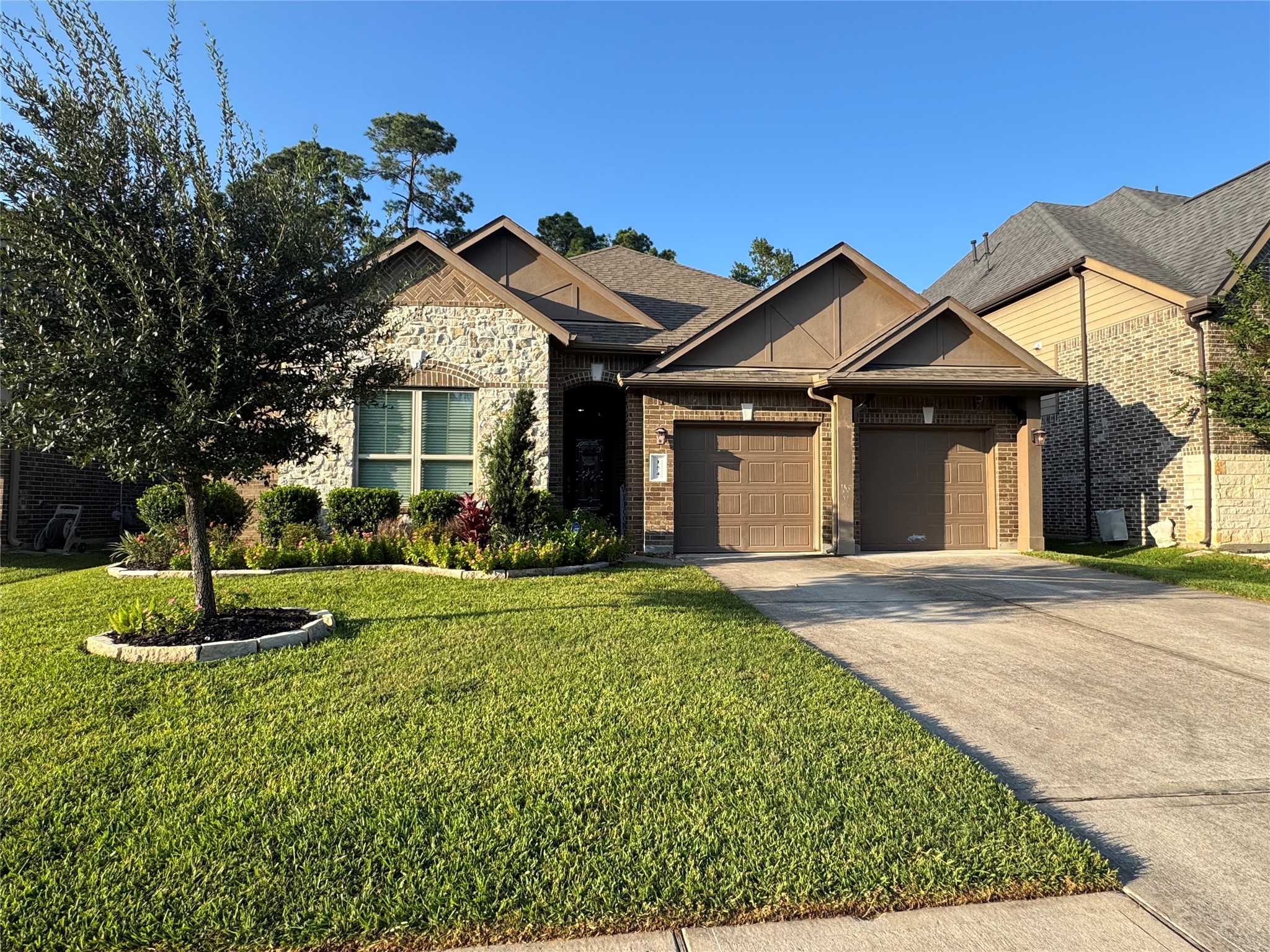 154 Deerfield Meadow Drive Property Photo 1