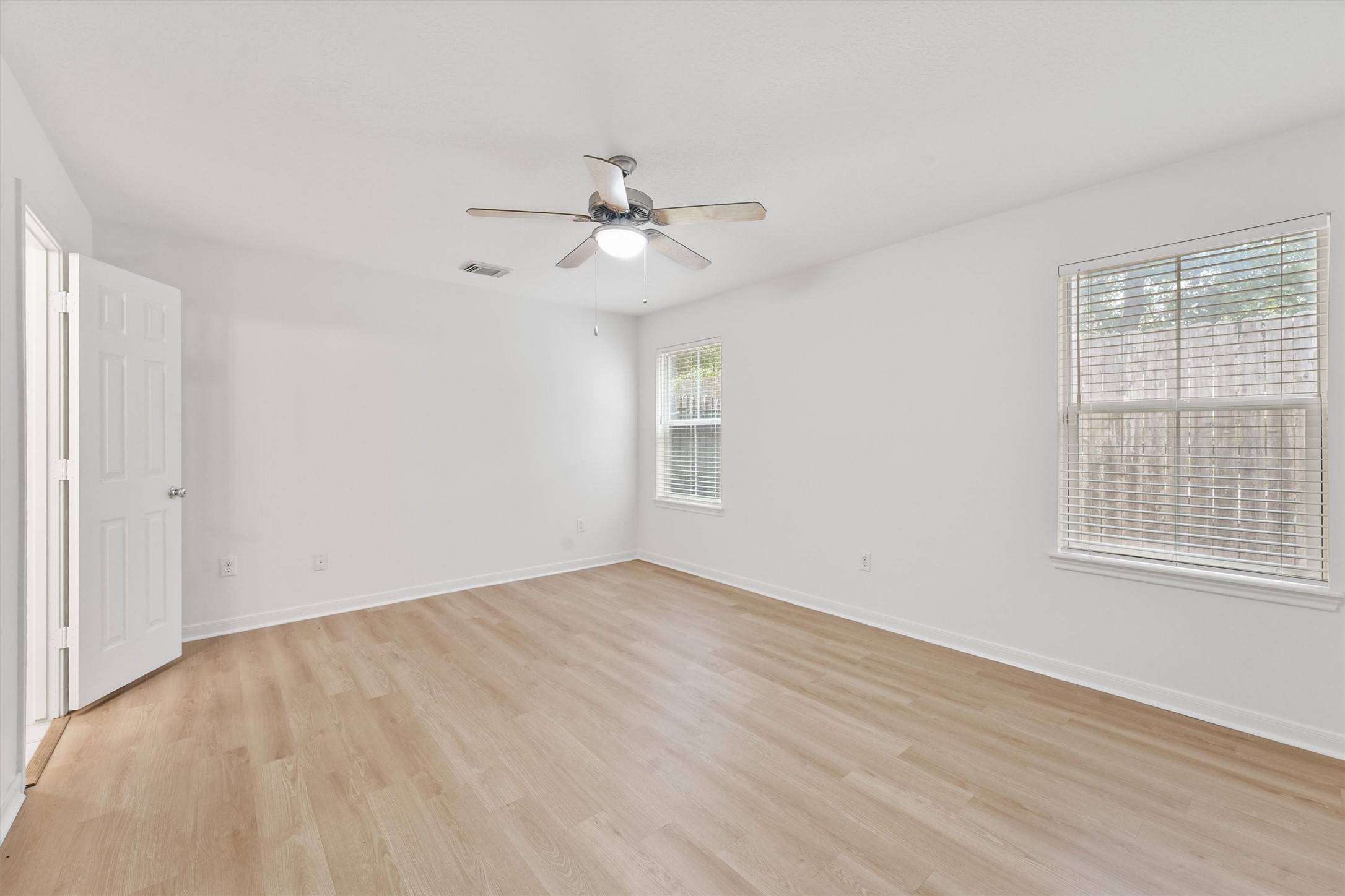 208 Hawthorne Street A Property Photo 4