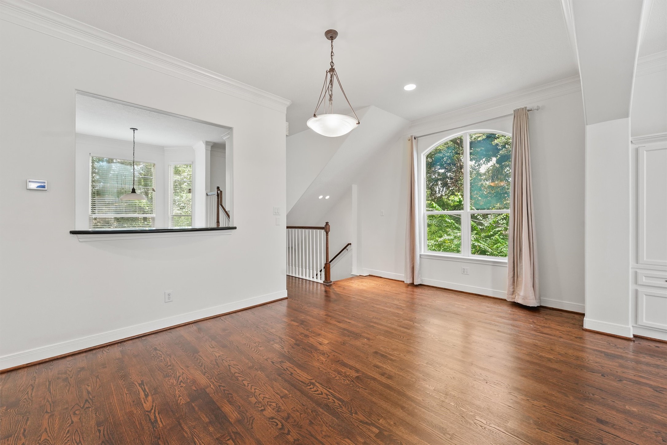 208 Hawthorne Street A Property Photo 7