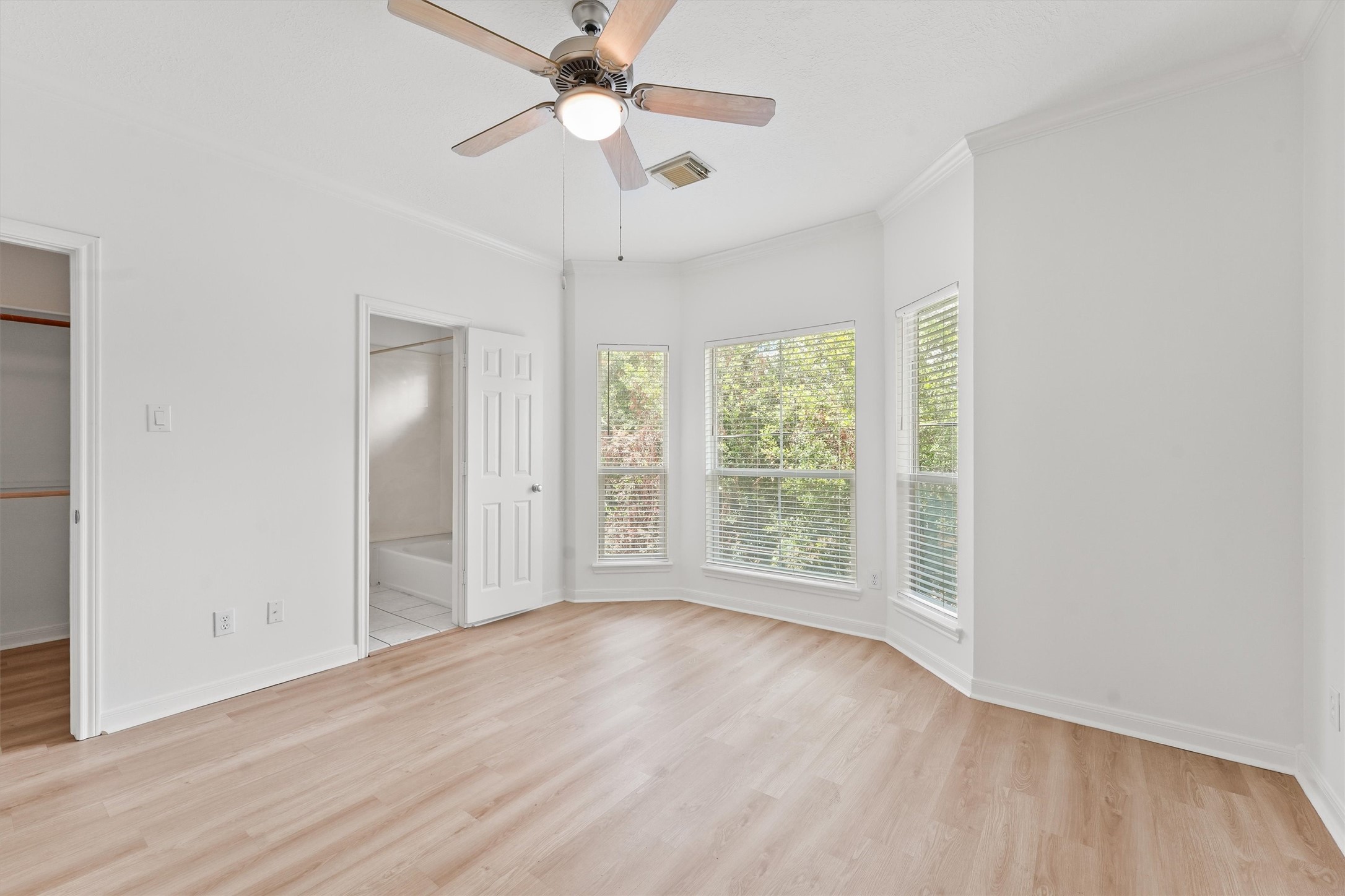 208 Hawthorne Street A Property Photo 20