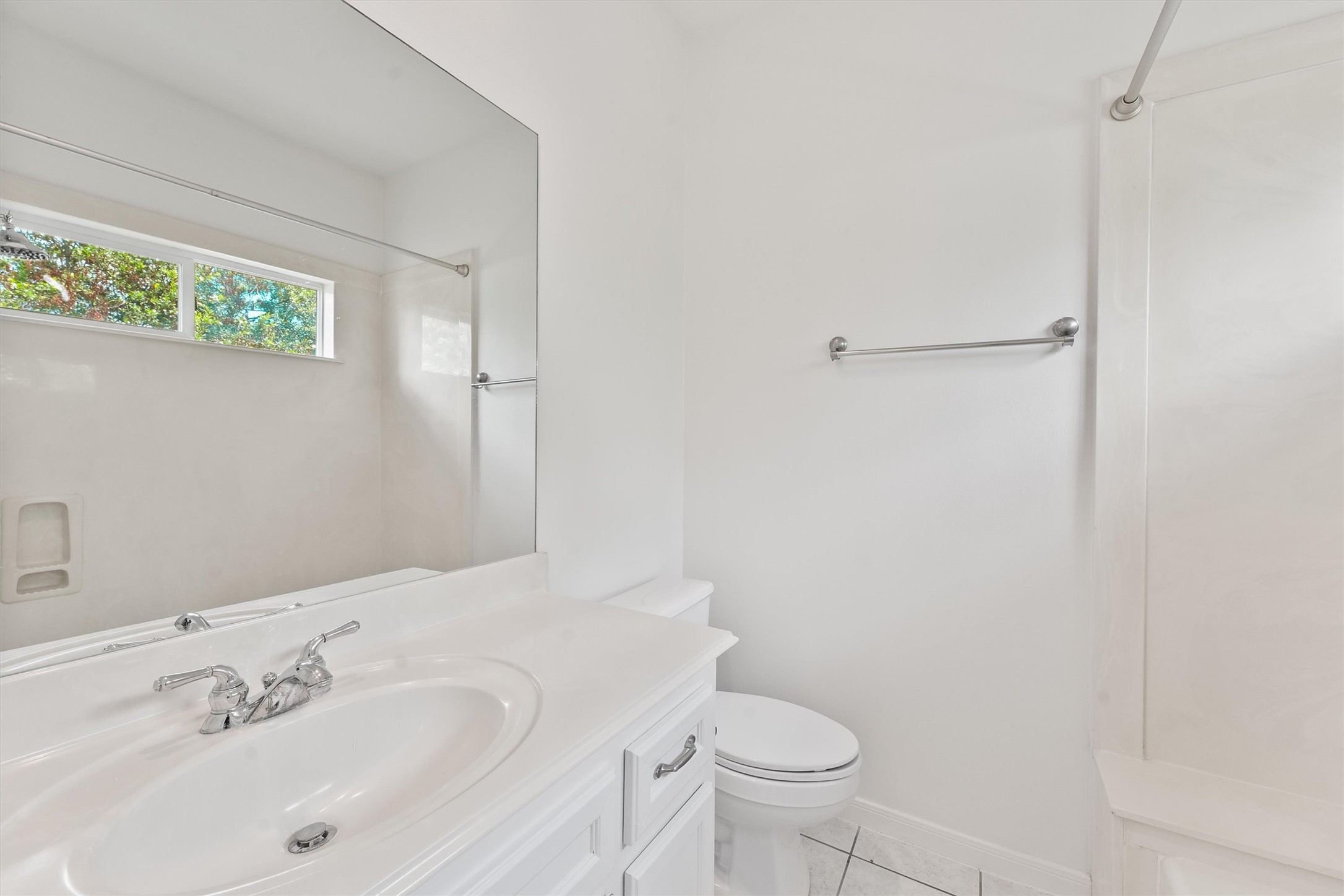 208 Hawthorne Street A Property Photo 21