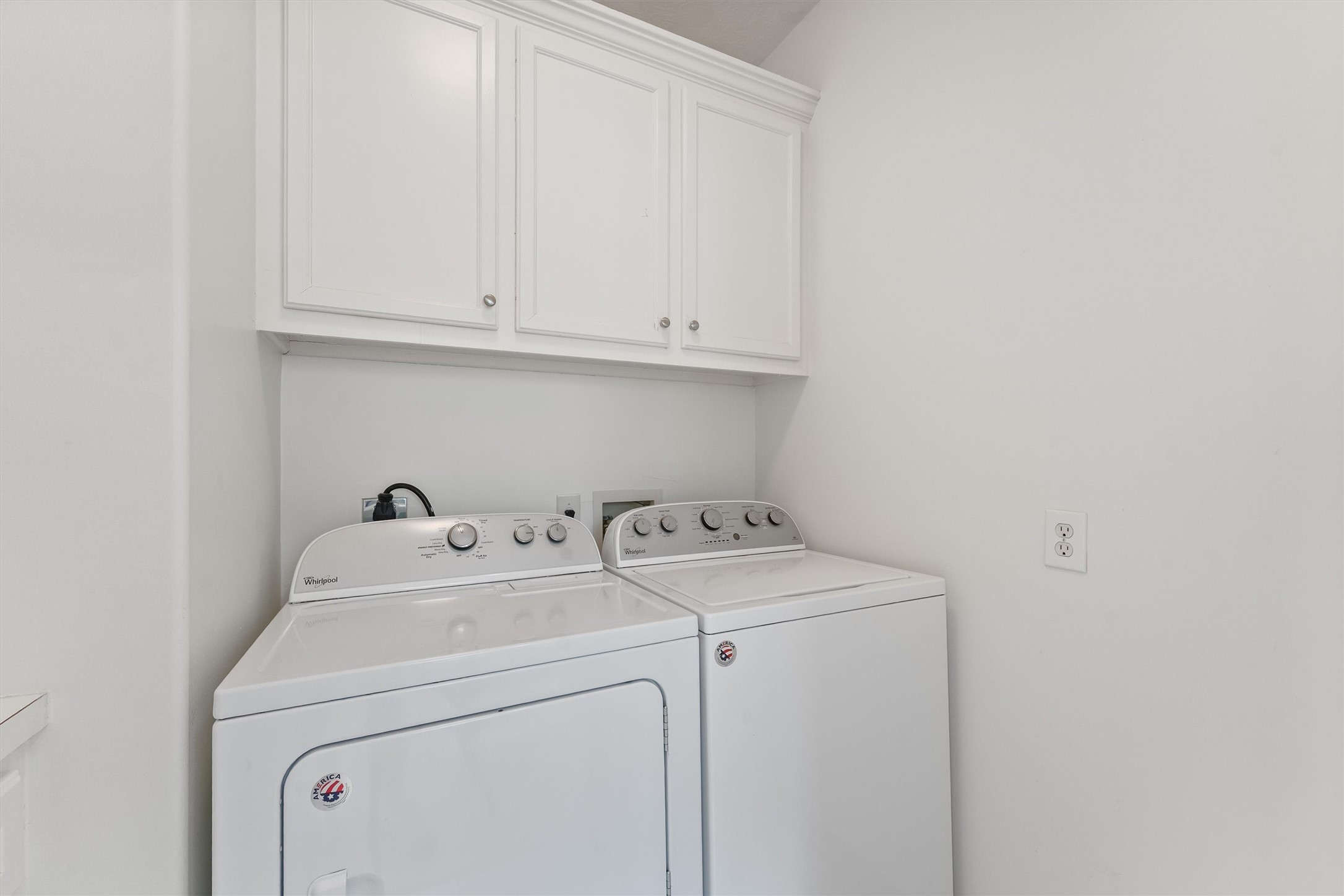 208 Hawthorne Street A Property Photo 22
