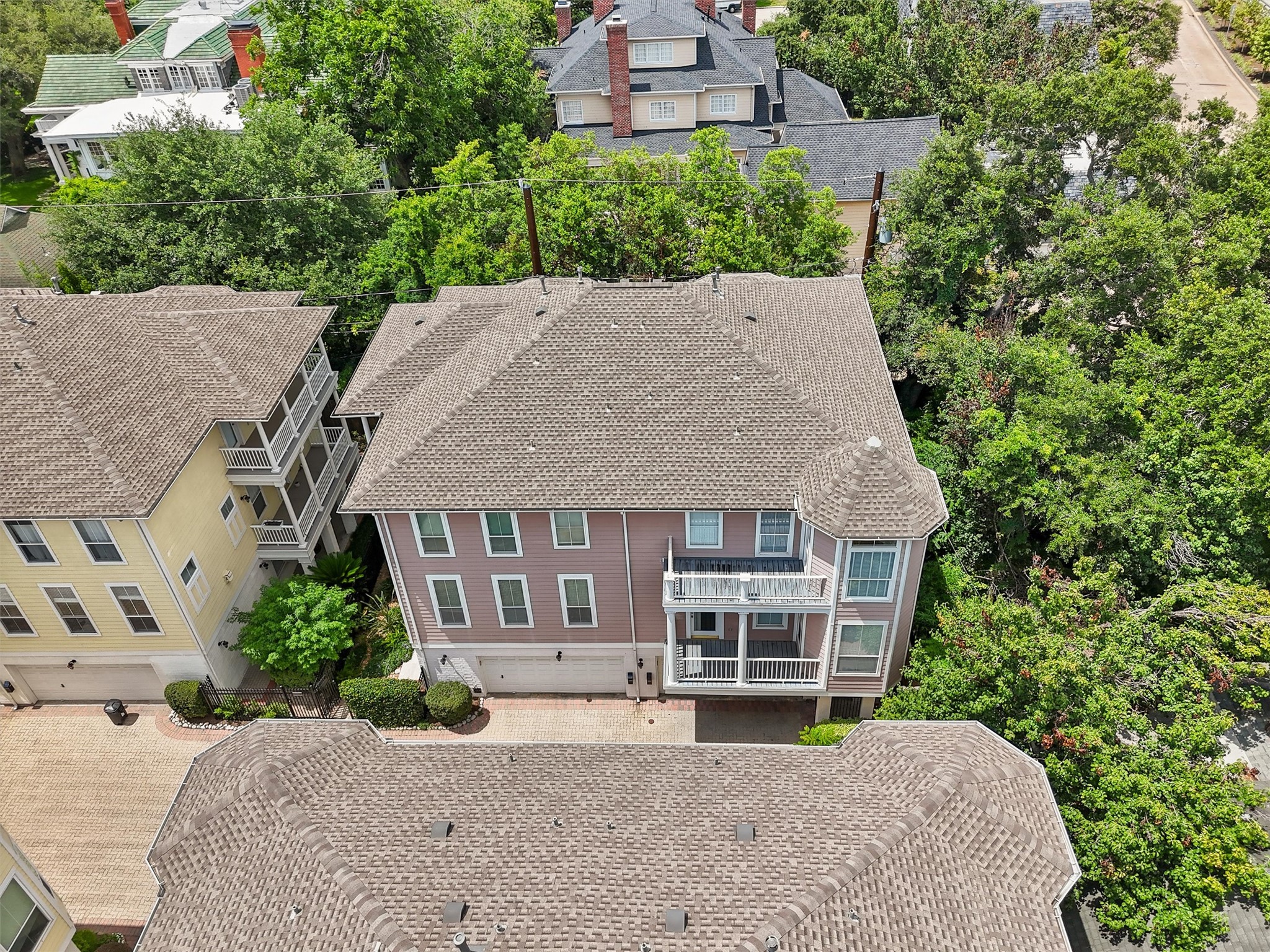 208 Hawthorne Street A Property Photo 26