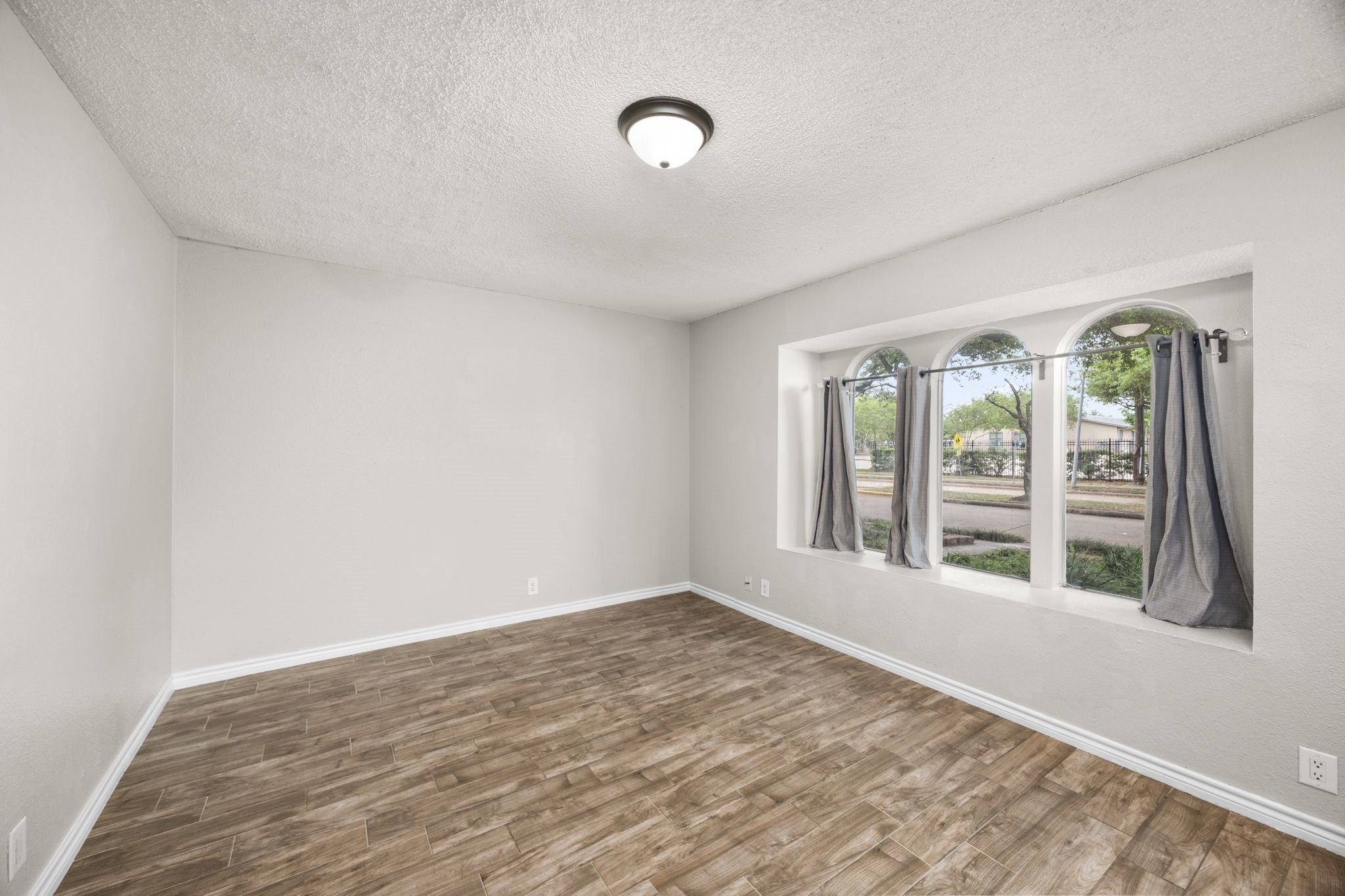 11002 Hammerly Boulevard 214 Property Photo 5