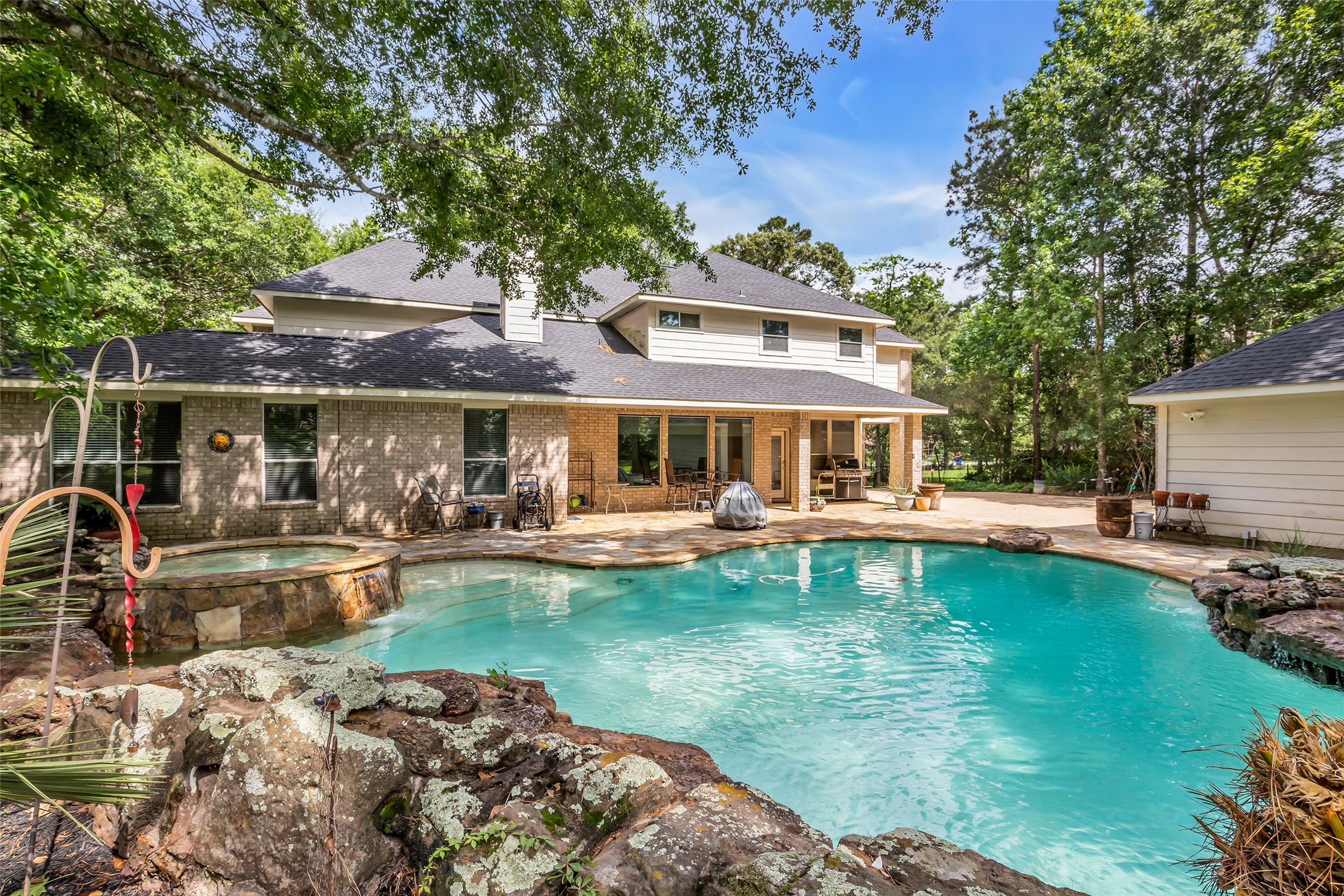 10419 Clubhouse Circle Property Photo 1