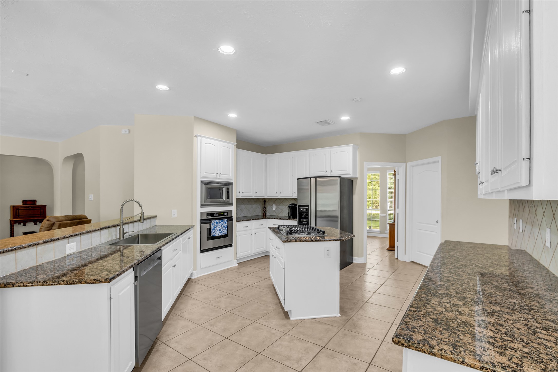10419 Clubhouse Circle Property Photo 16