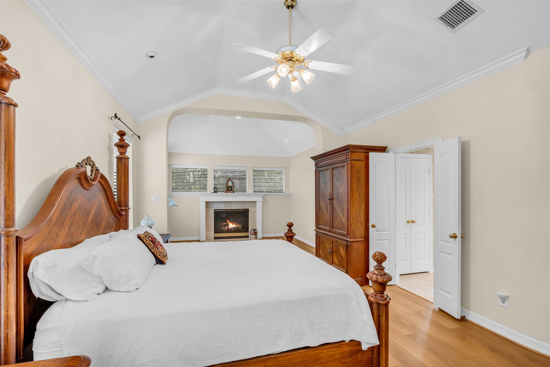 10419 Clubhouse Circle Property Photo 23
