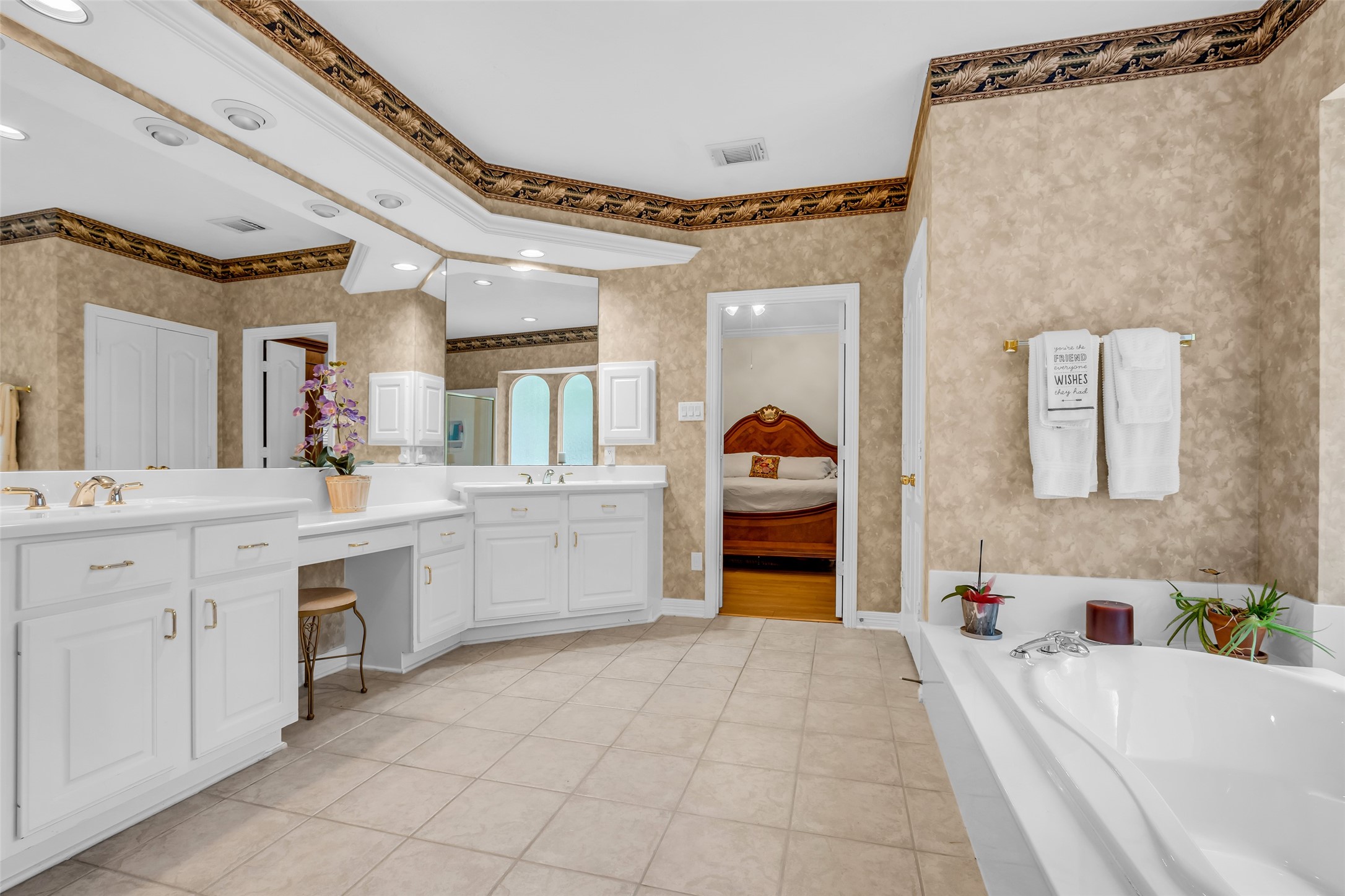 10419 Clubhouse Circle Property Photo 26