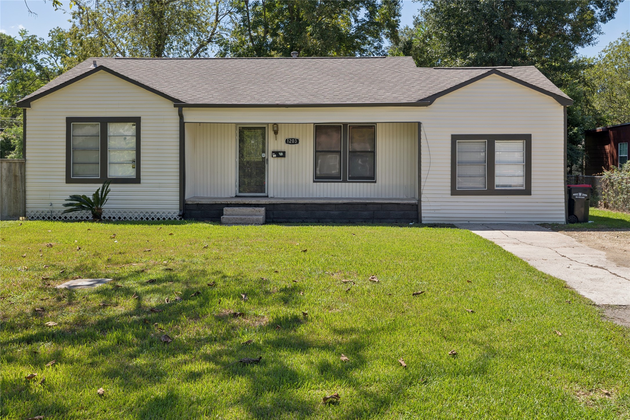 1203 Adams Street Property Photo 1