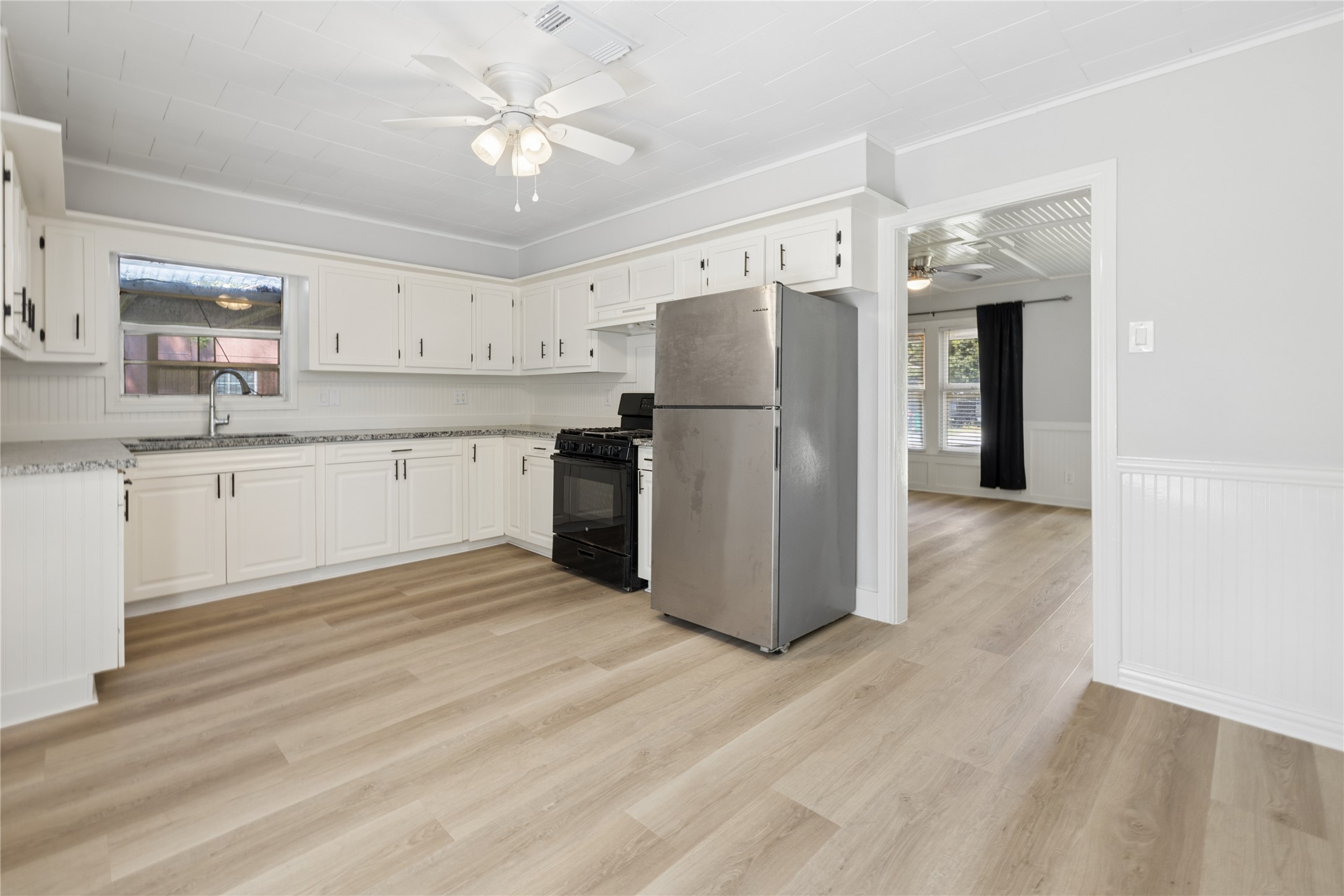 1203 Adams Street Property Photo 4