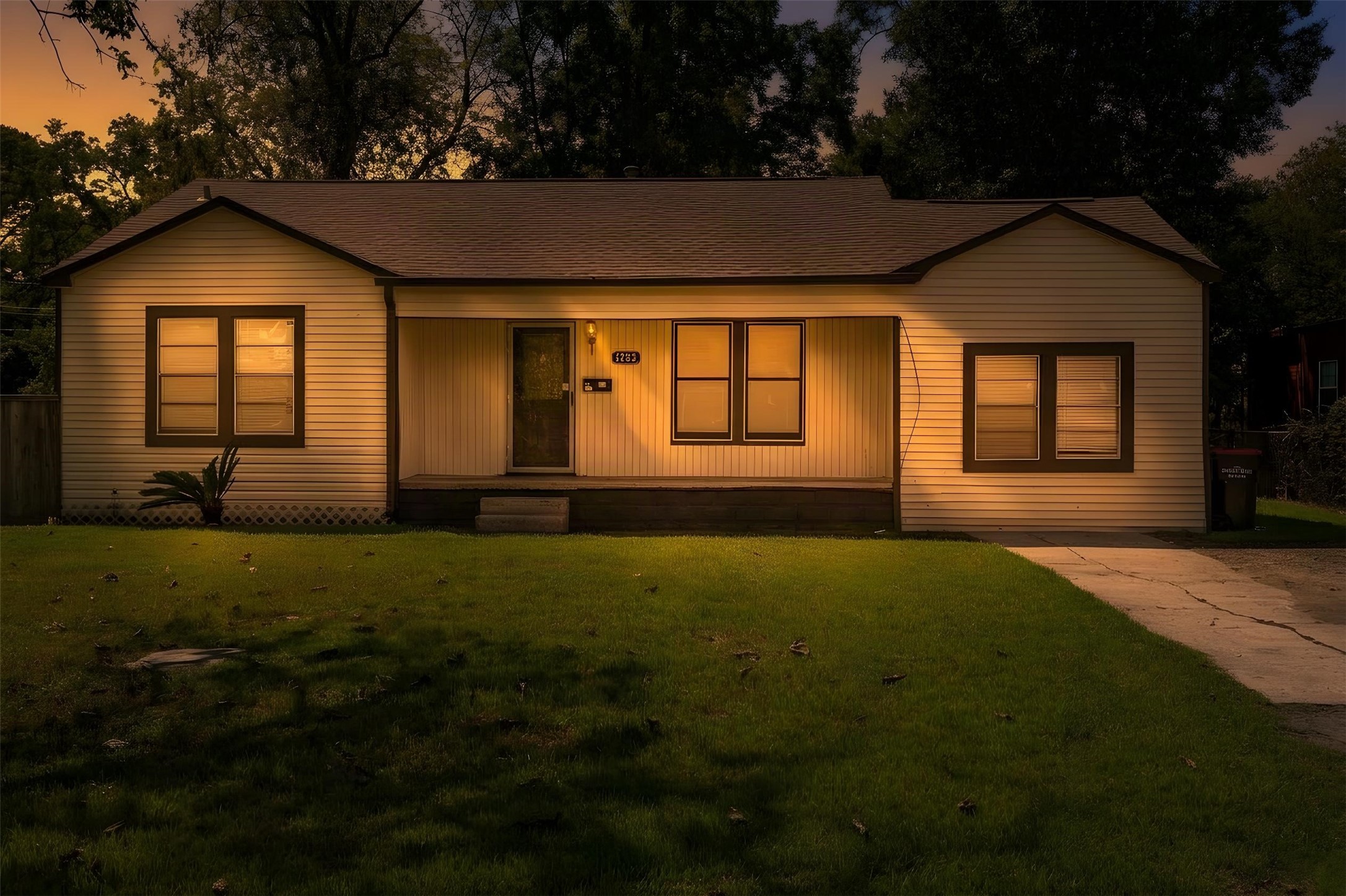 1203 Adams Street Property Photo 21
