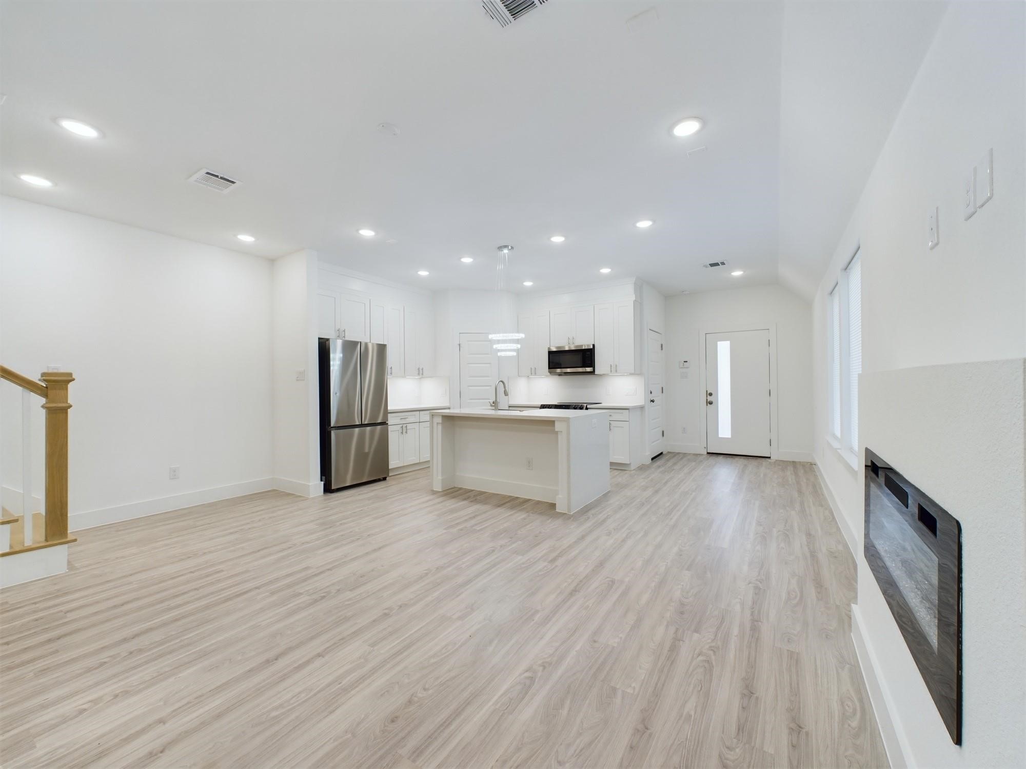 5206 Gold Street A Property Photo 6