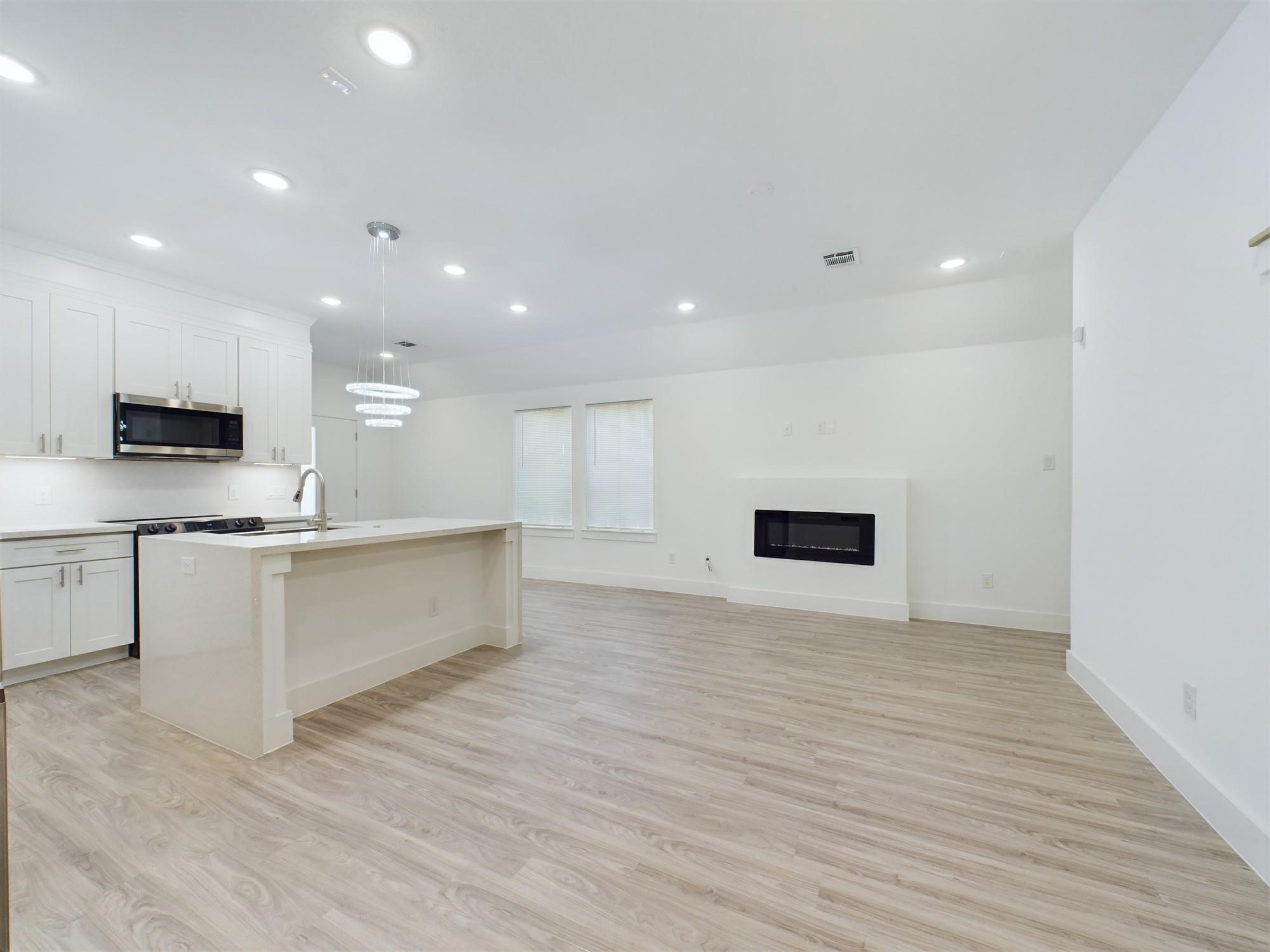 5206 Gold Street A Property Photo 7