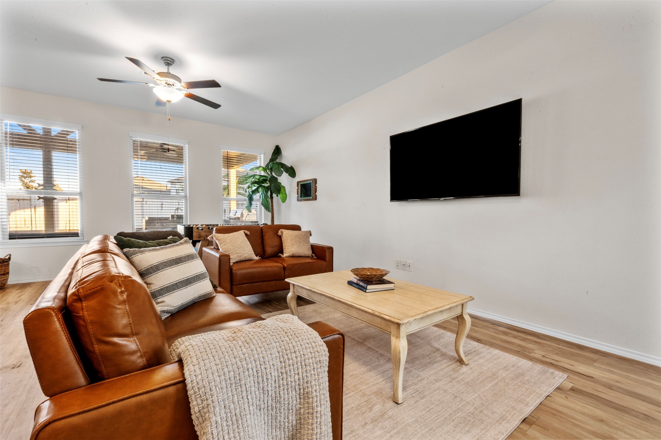 18426 White Stallion Lane Property Photo 11