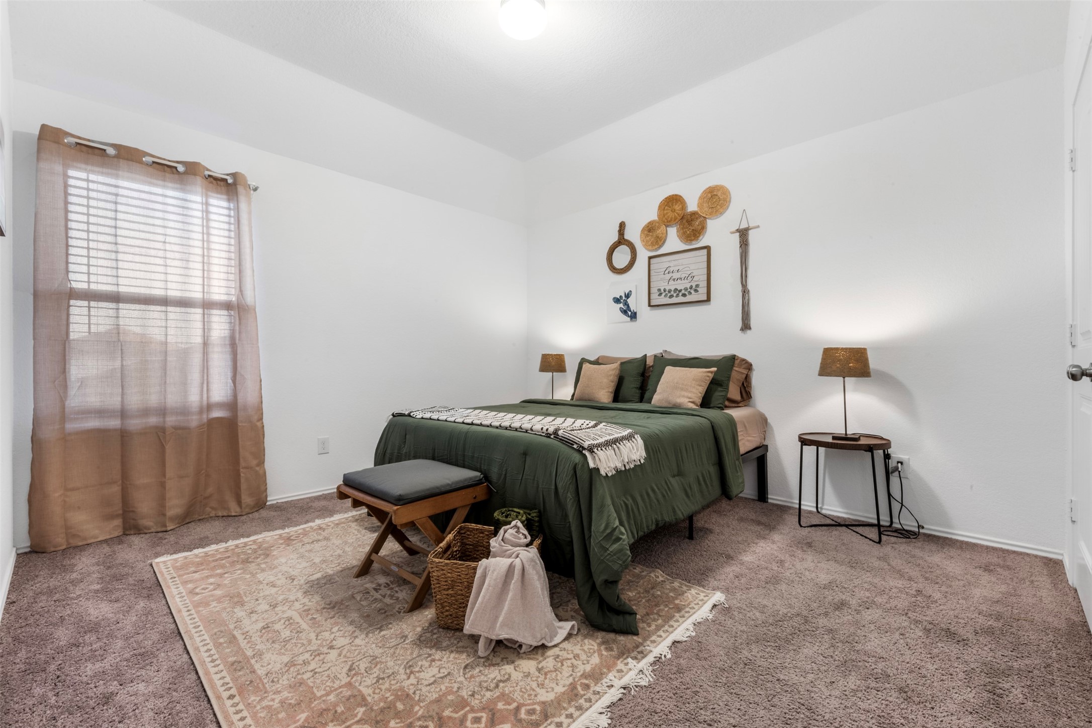 18426 White Stallion Lane Property Photo 30