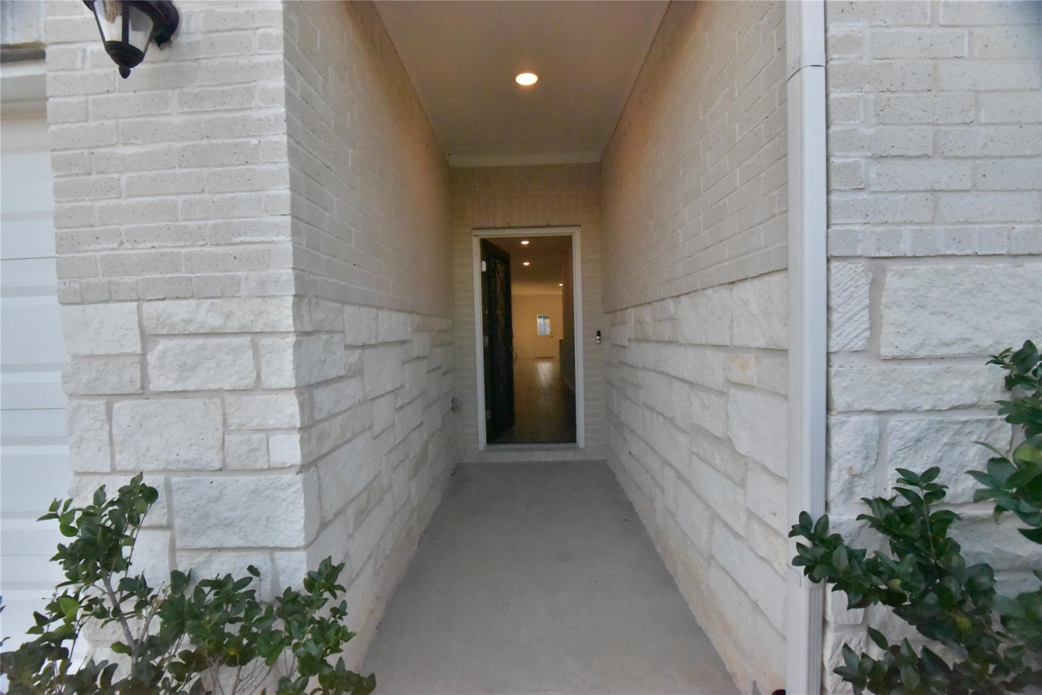 23111 Forebear Drive Property Photo 2