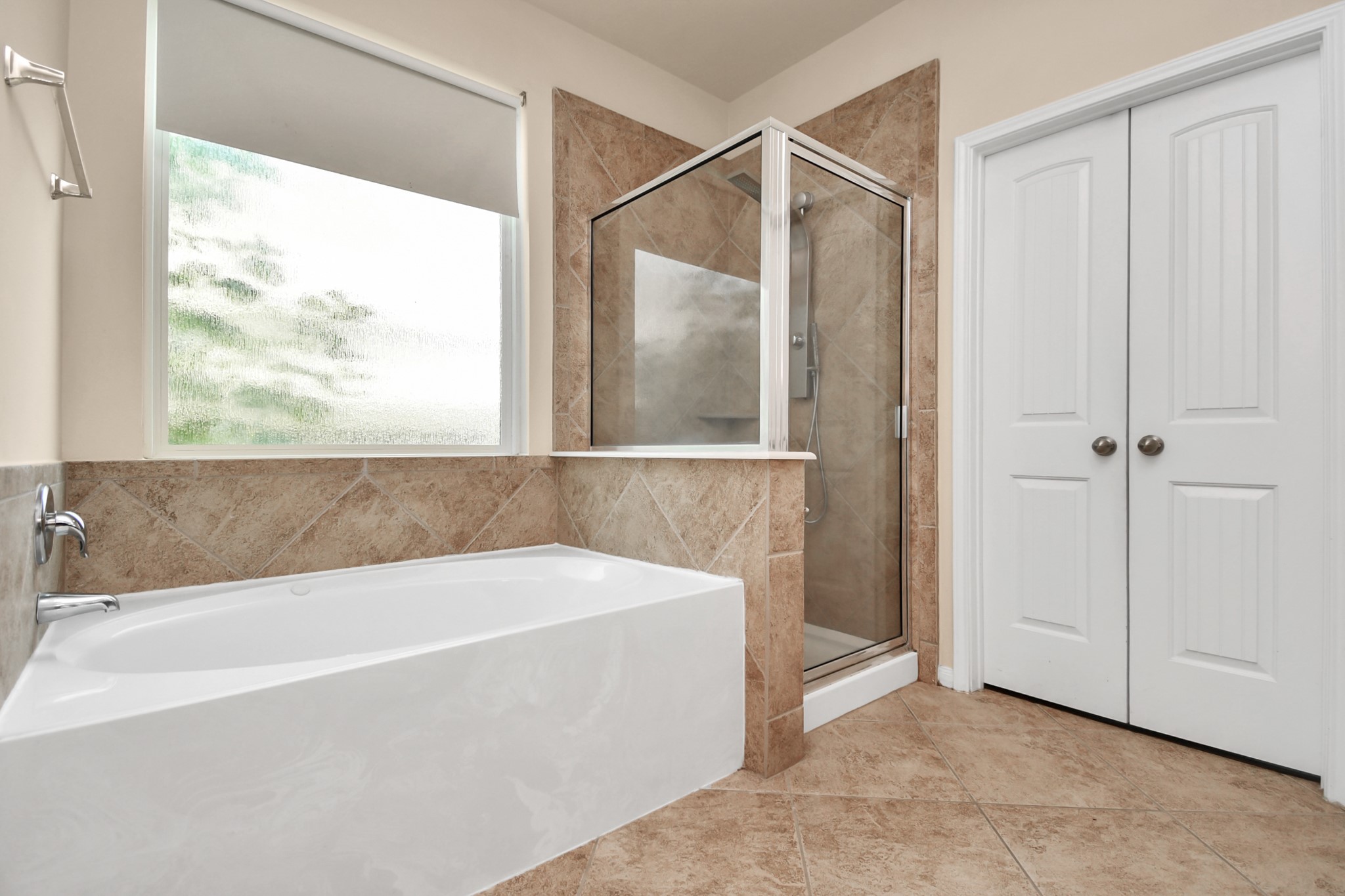 24931 Diamond Ranch Drive Property Photo 13