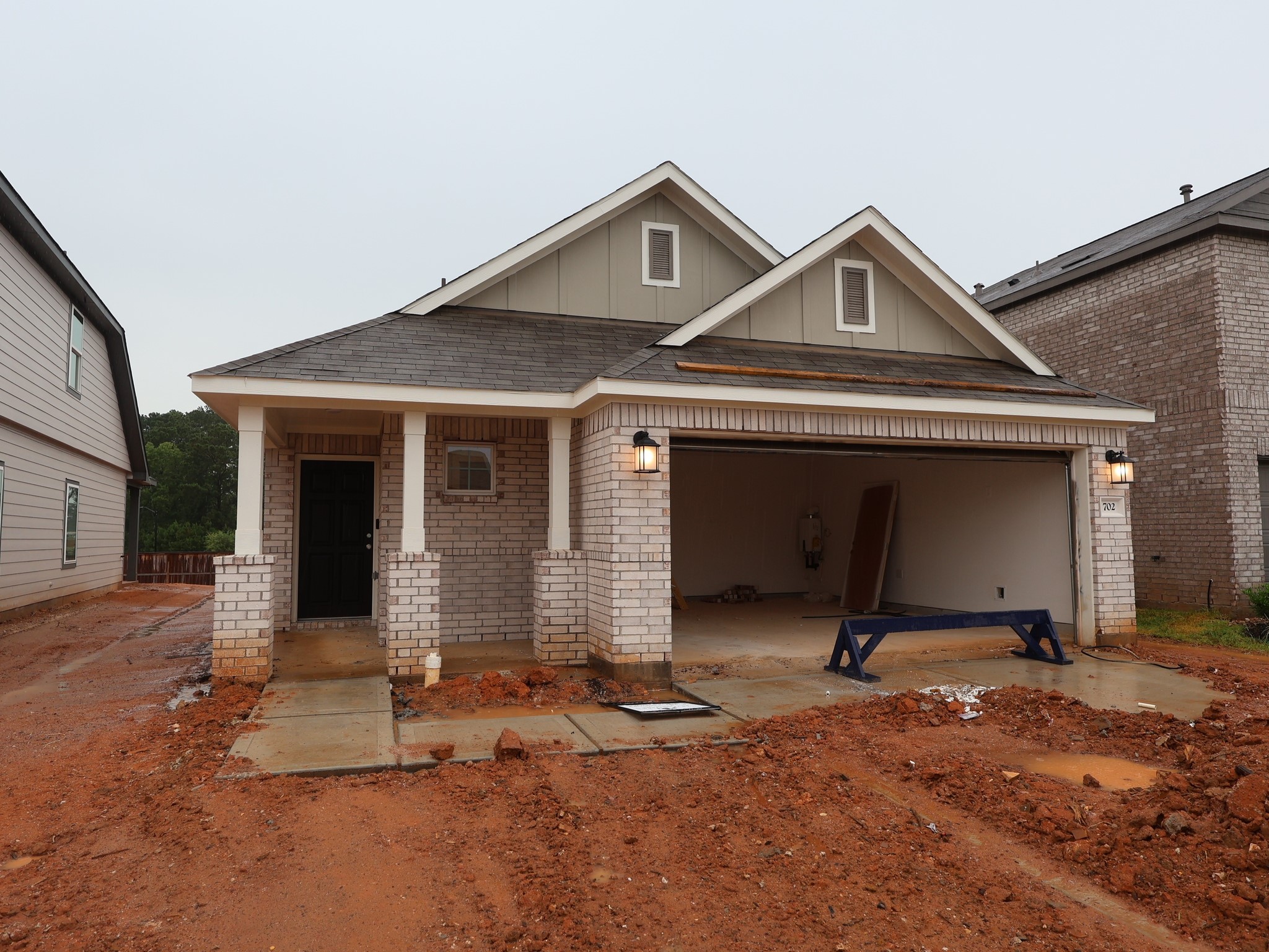 702 Falling Cave Drive Property Photo 9