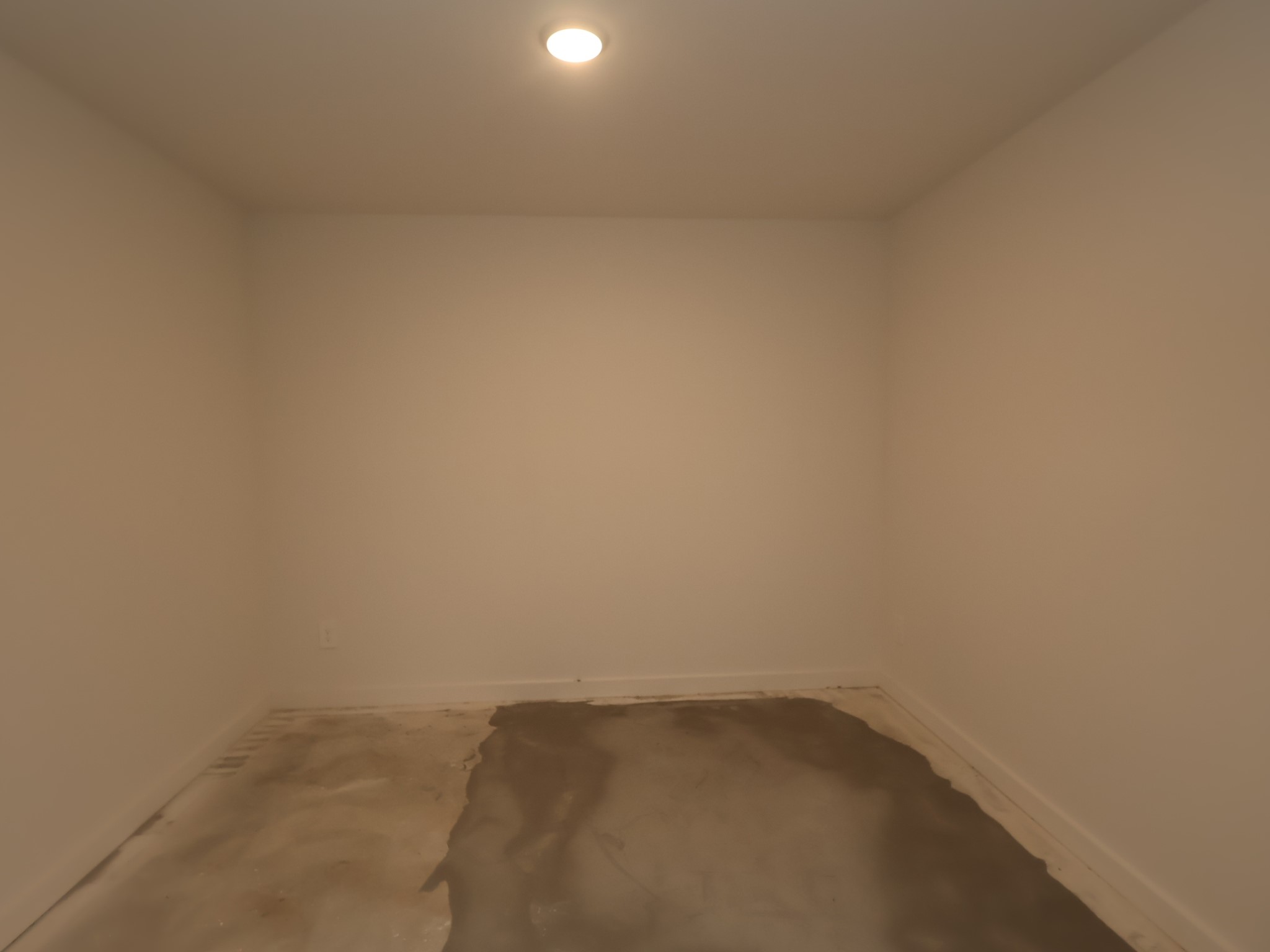 702 Falling Cave Drive Property Photo 11