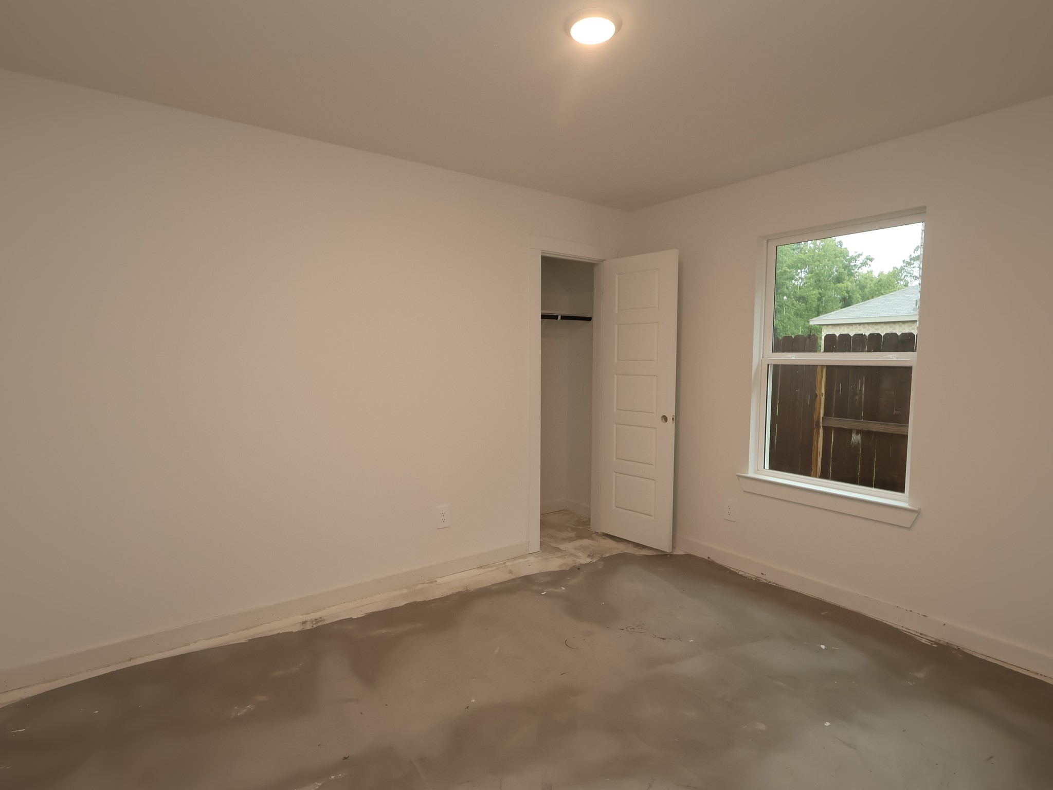 702 Falling Cave Drive Property Photo 14