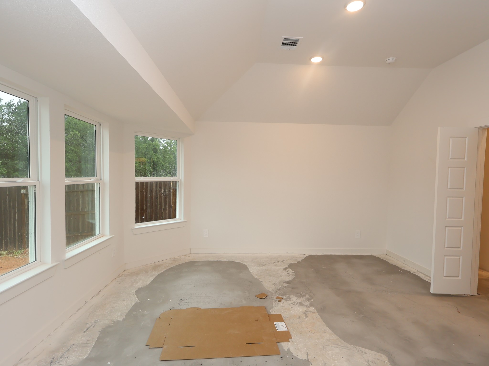 702 Falling Cave Drive Property Photo 19