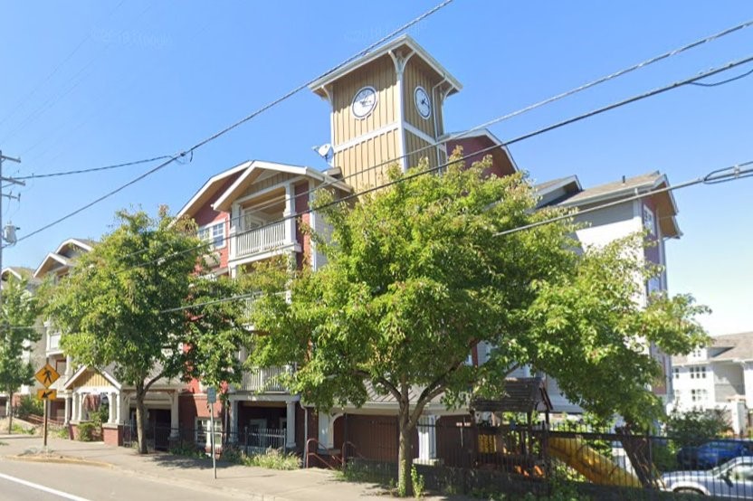 2850 Marine Drive Property Photo 3