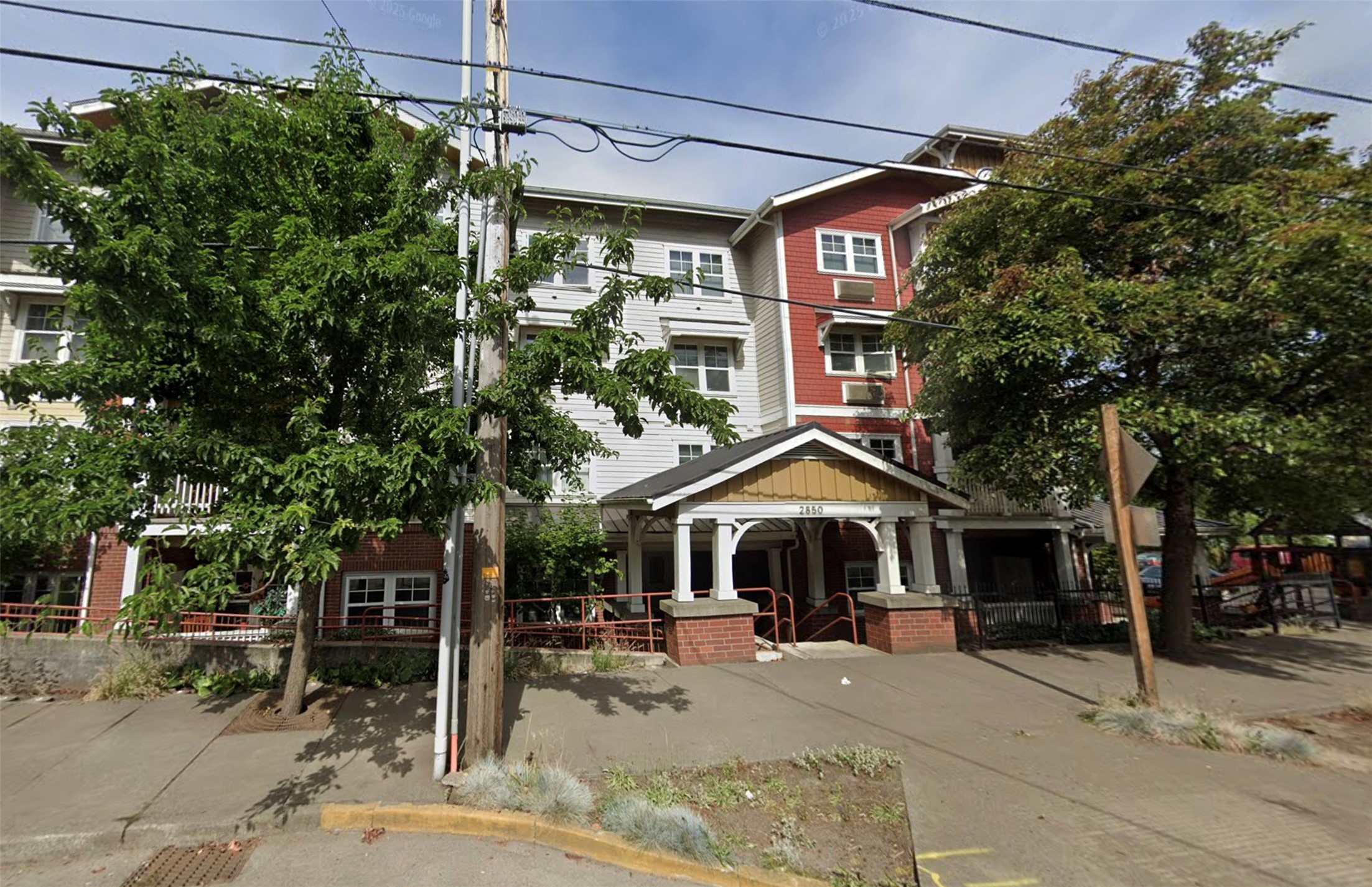2850 Marine Drive Property Photo 6