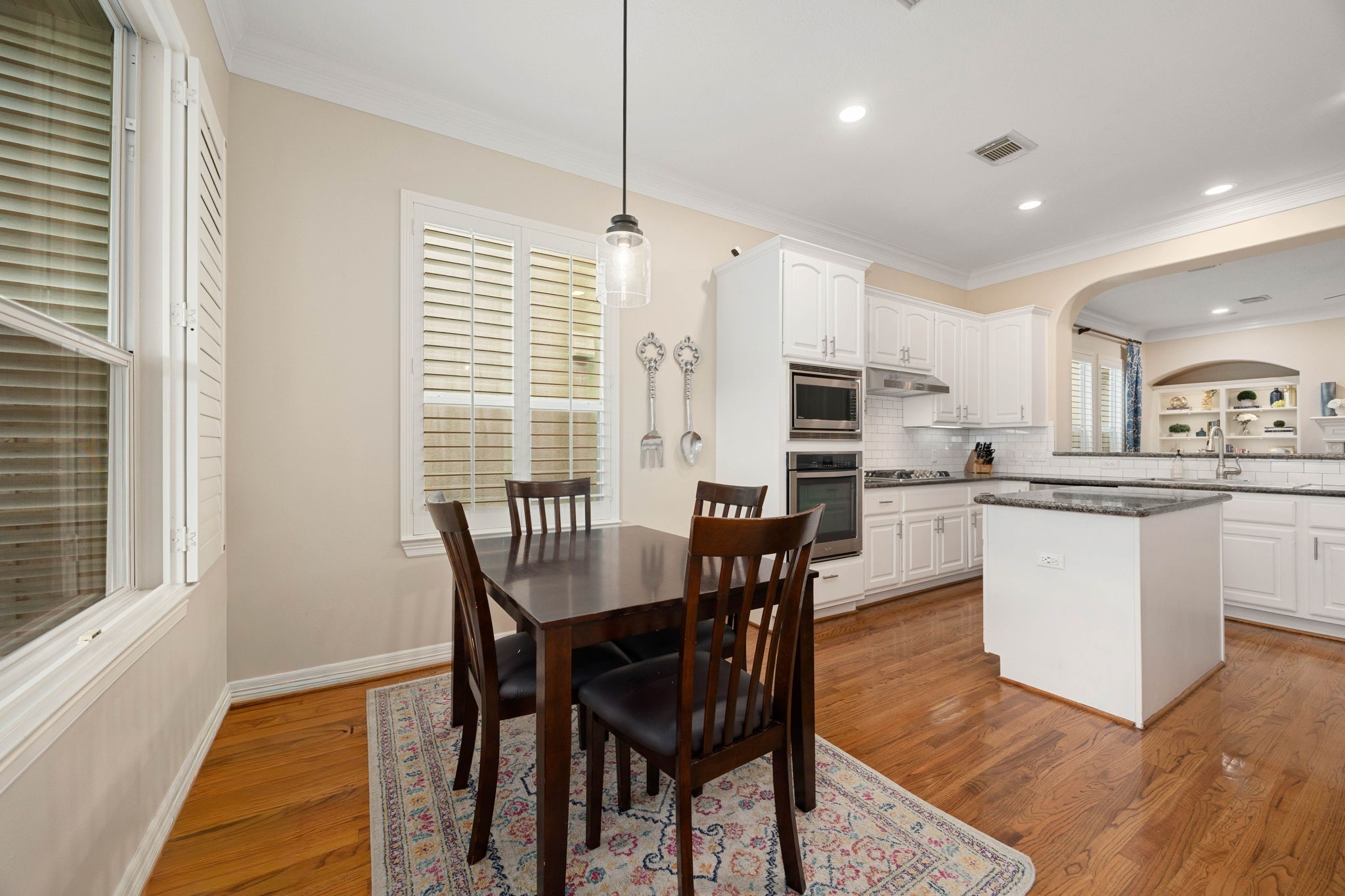 137 White Drive Property Photo 11