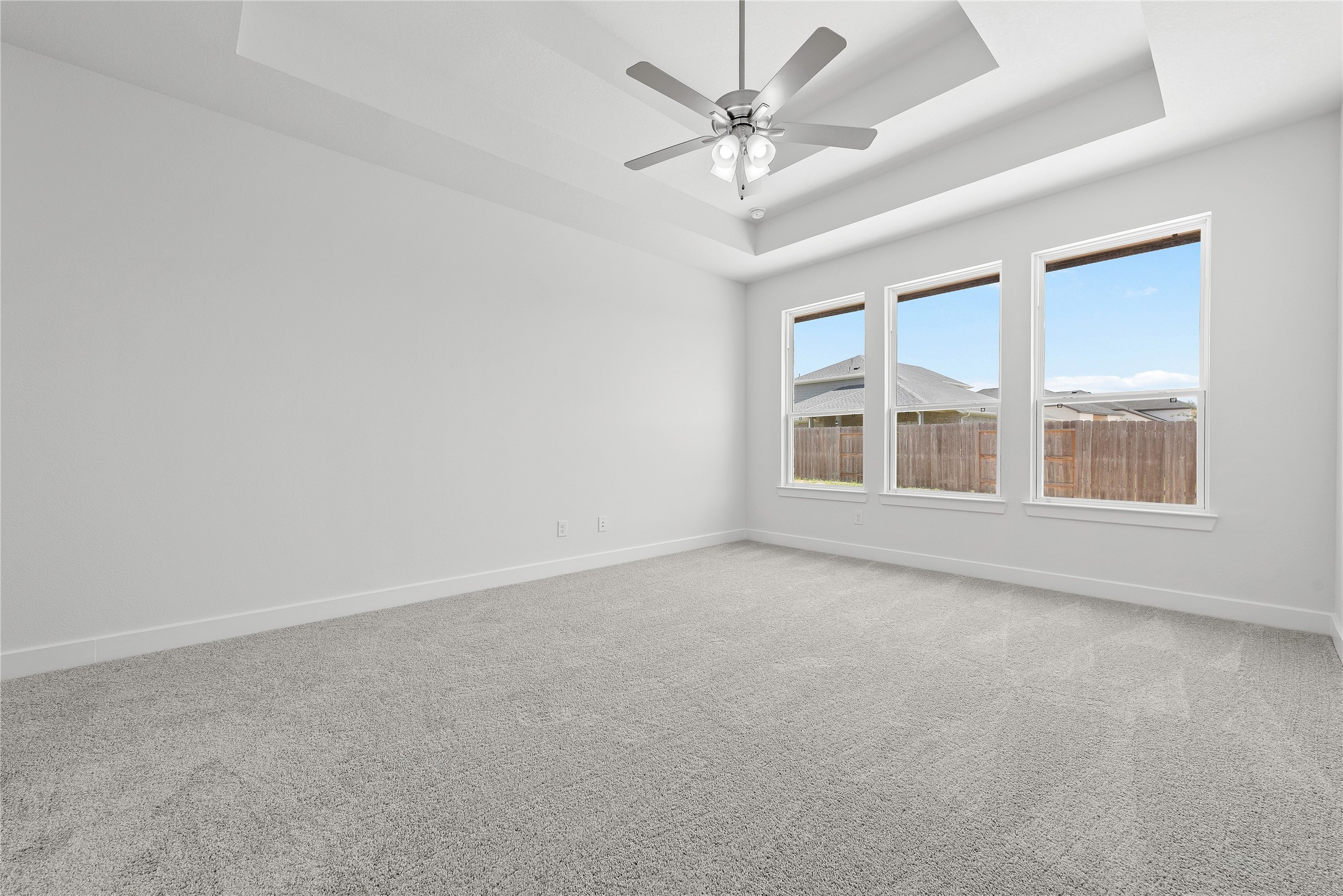 5602 Sandcastle Ridge Drive Property Photo 8