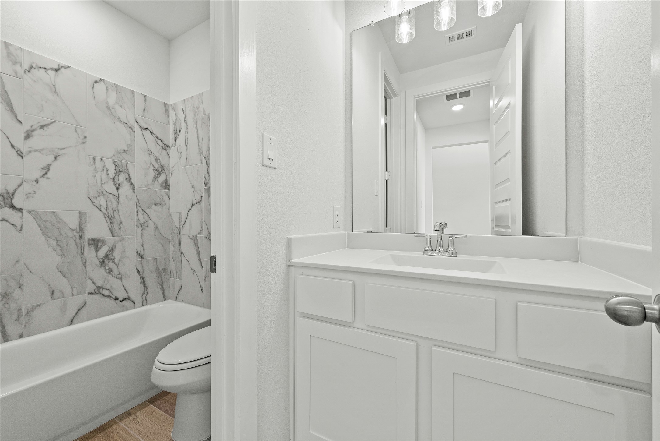 5602 Sandcastle Ridge Drive Property Photo 14
