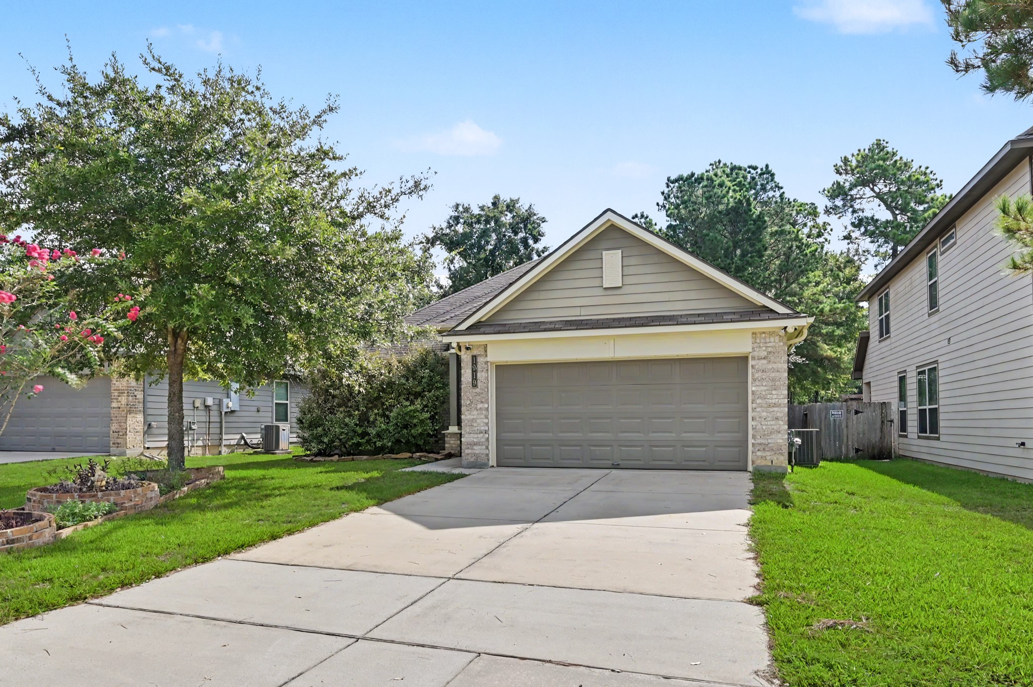 1919 Briar Grove Drive Property Photo 1