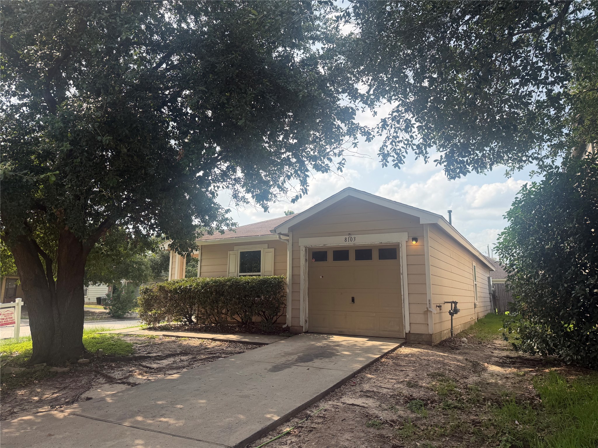 8103 Forest Glen Drive Property Photo 1