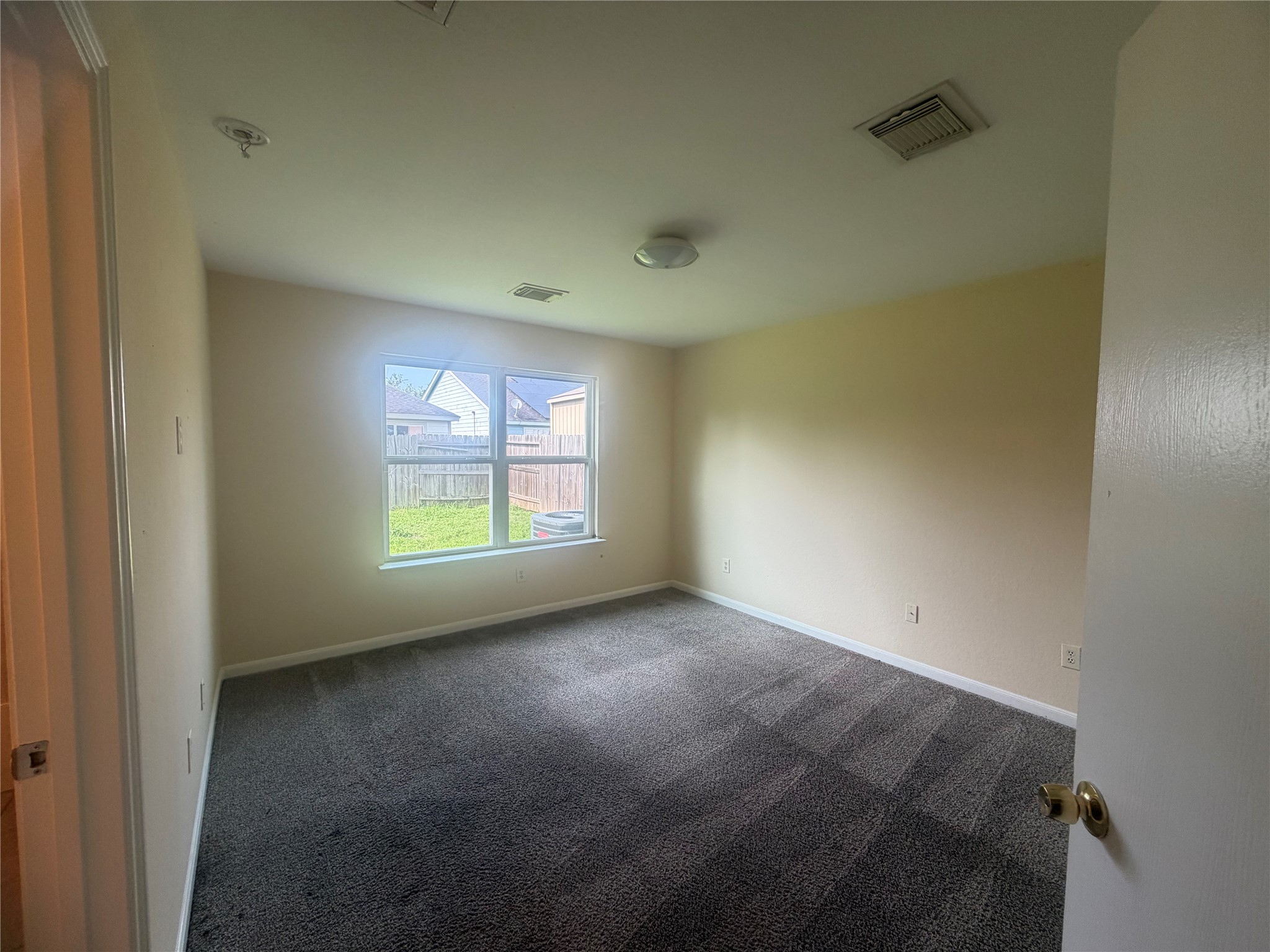 8103 Forest Glen Drive Property Photo 9