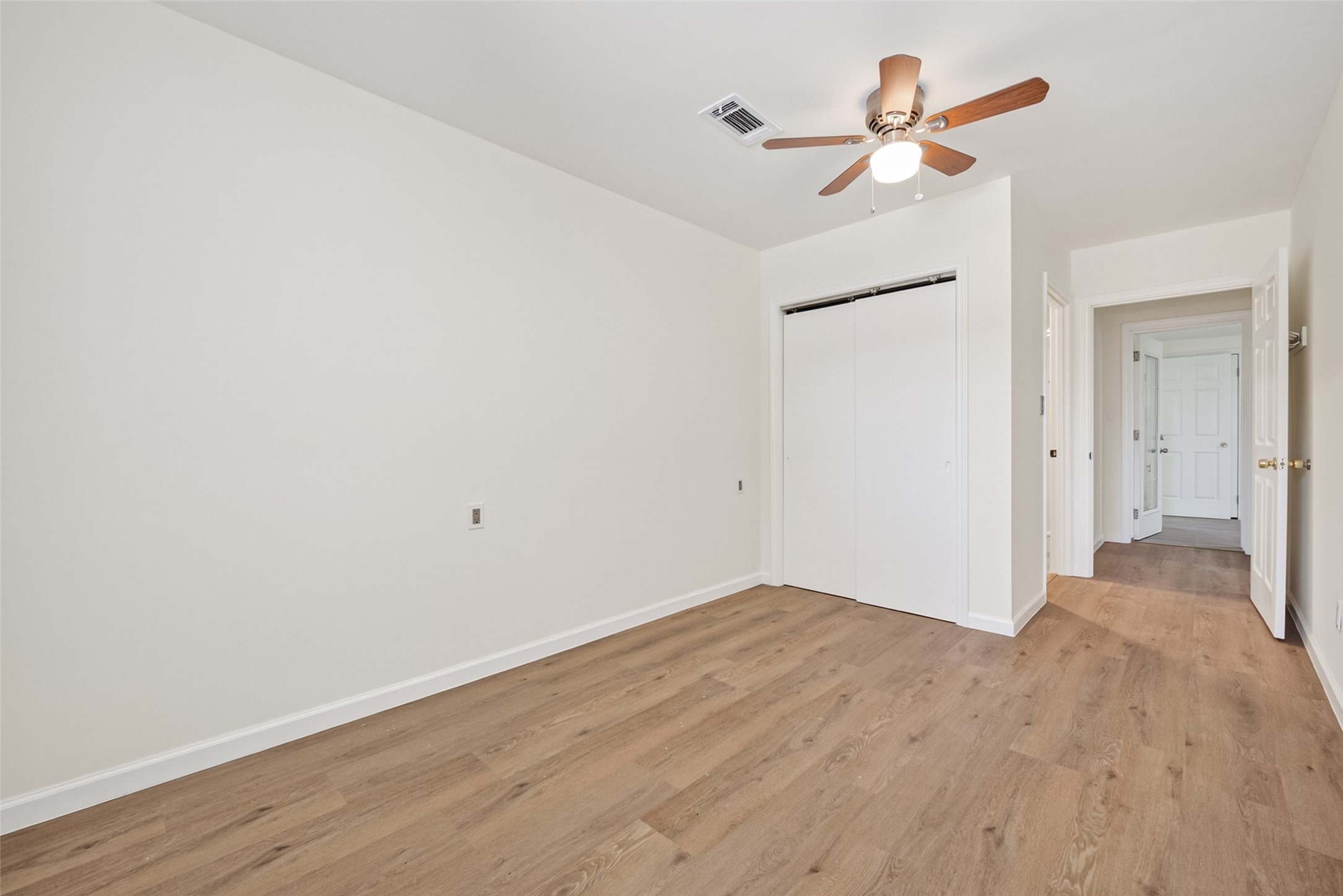 7950 Longridge Drive Property Photo 23