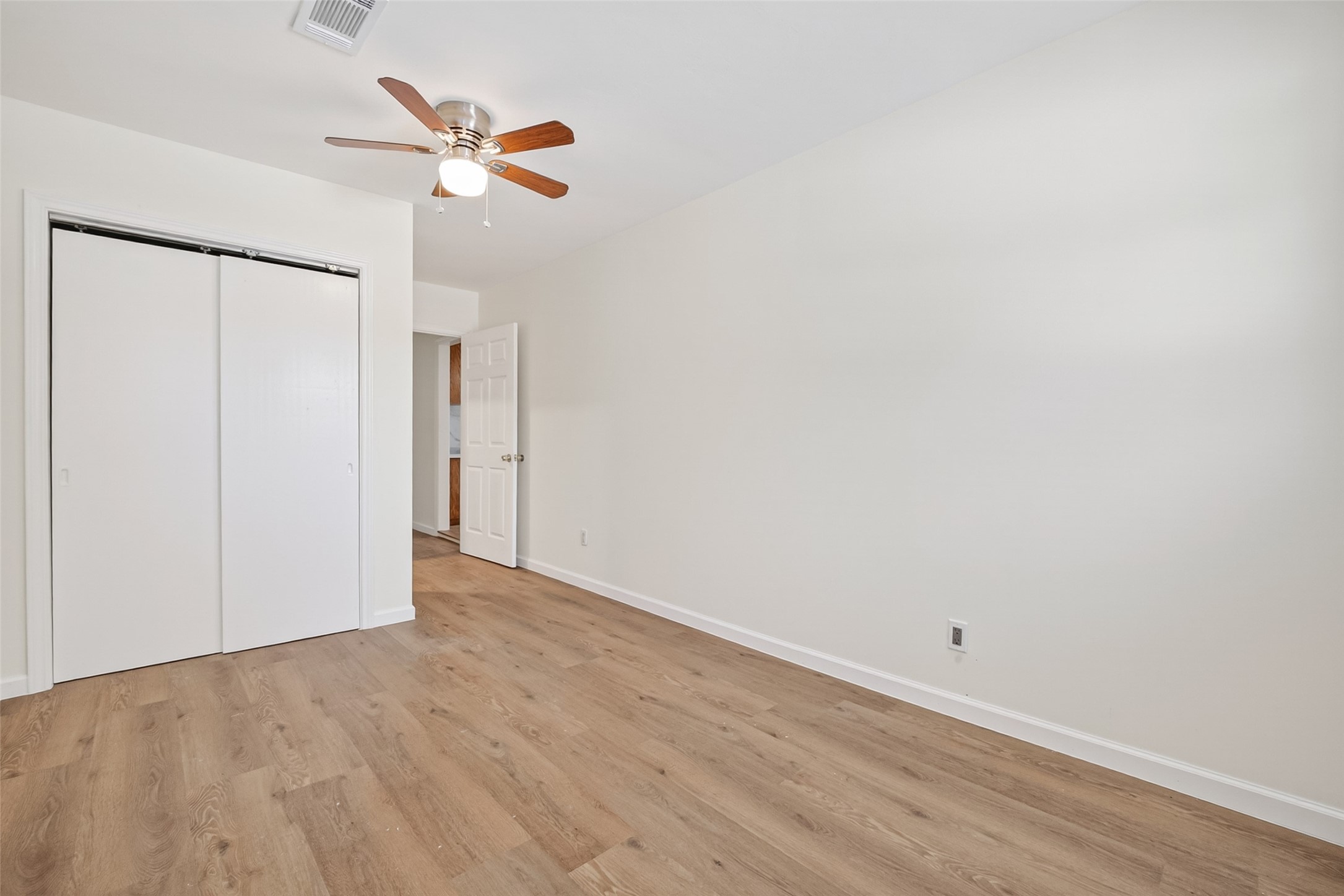 7950 Longridge Drive Property Photo 24