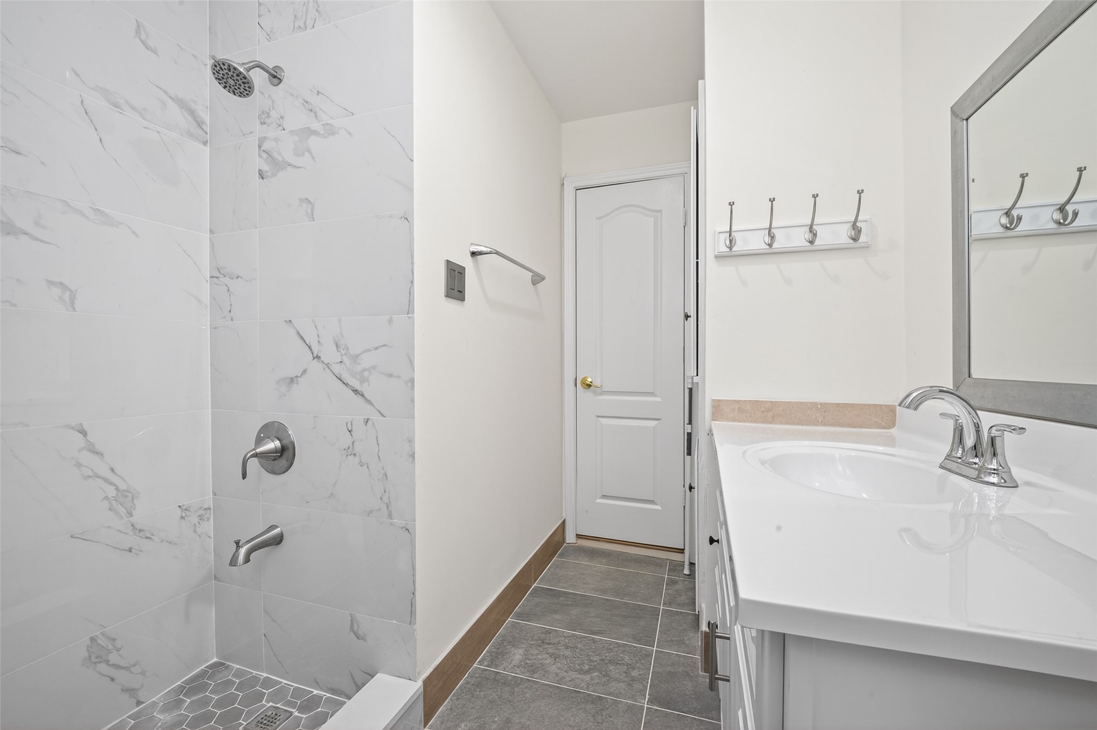 7950 Longridge Drive Property Photo 41