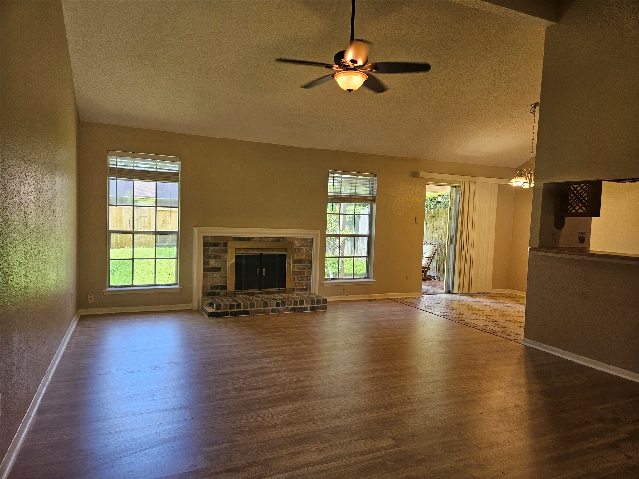2822 Chimneystone Drive Property Photo 6