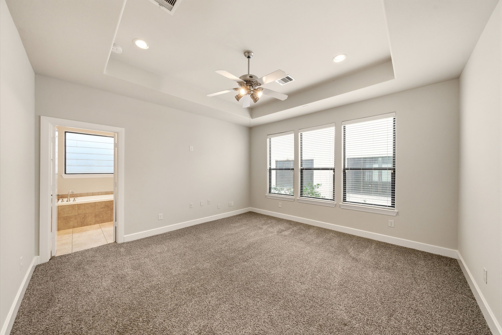 2706 Leeland Street Property Photo 22