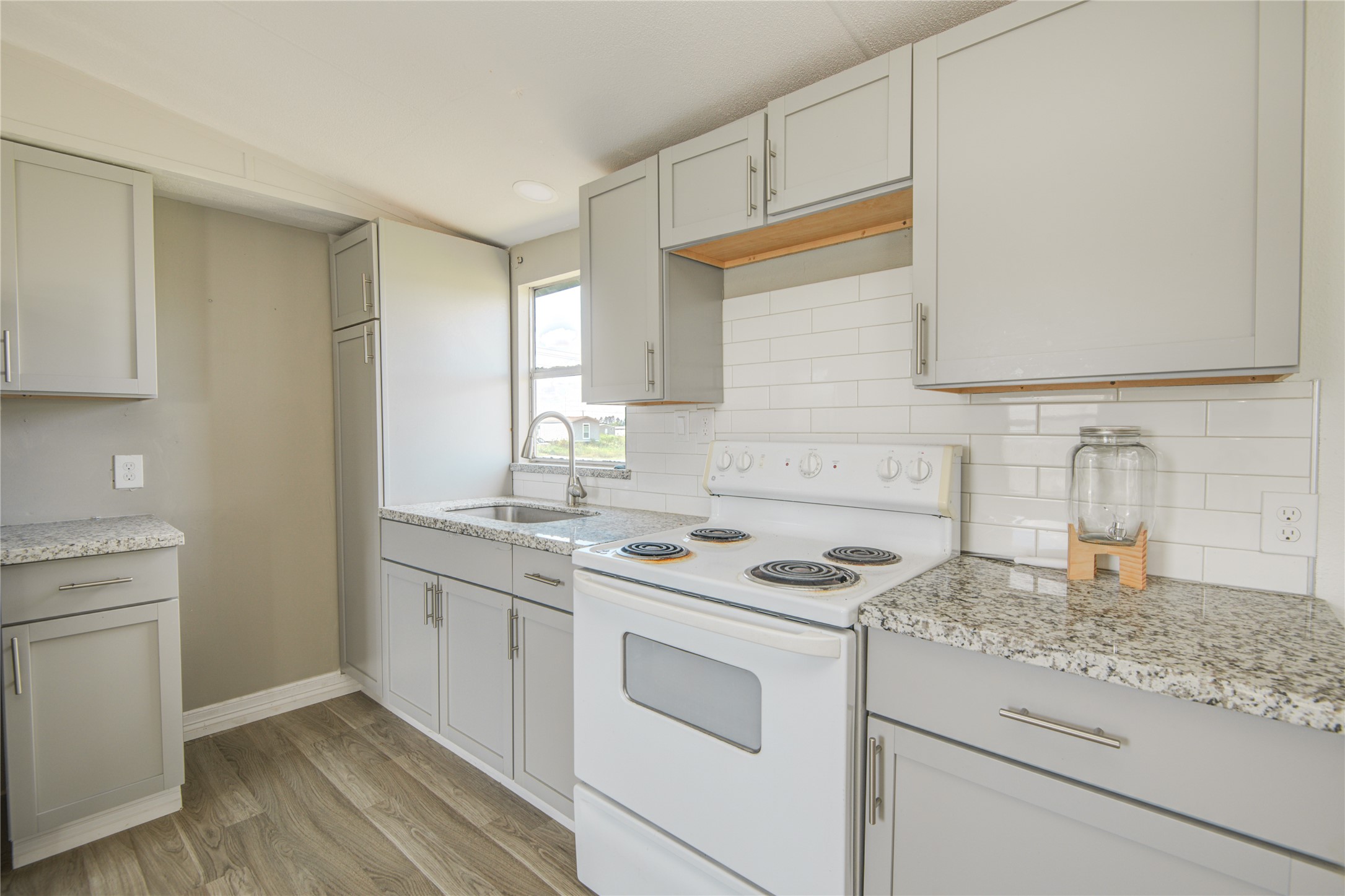 614 Road 5707 Property Photo 11