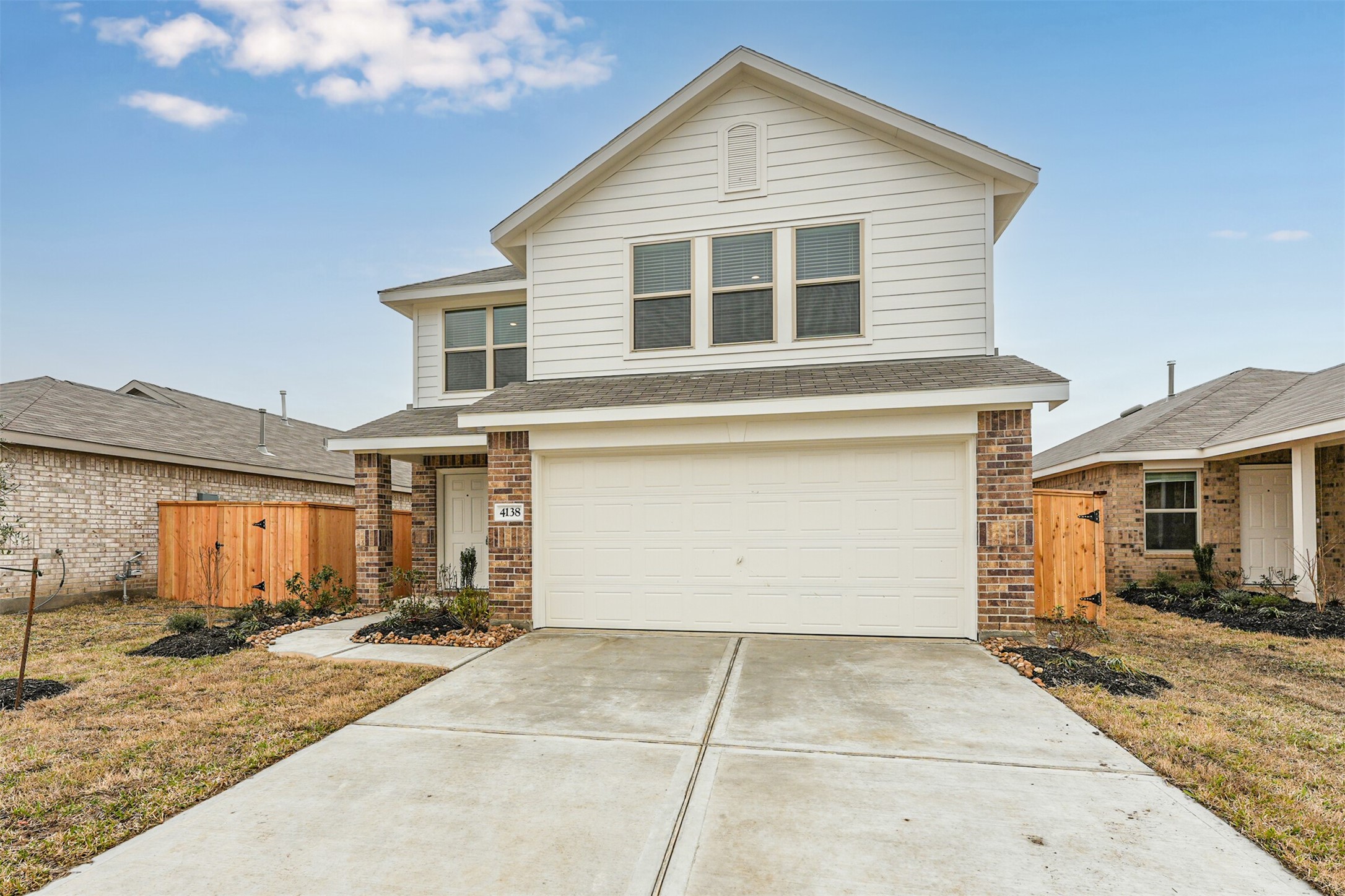 9123 Estes Lakes Drive Property Photo 1