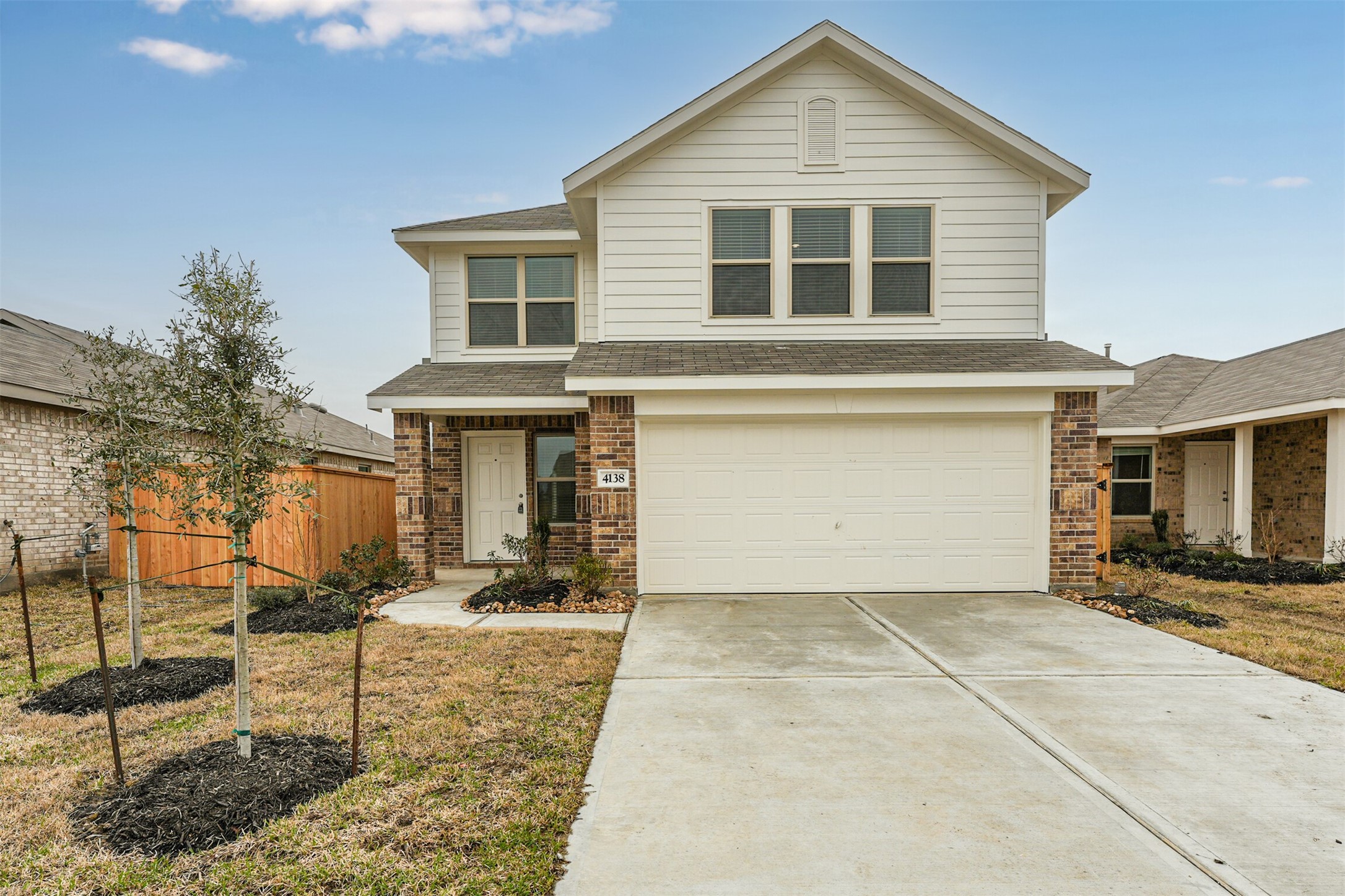 9123 Estes Lakes Drive Property Photo 2