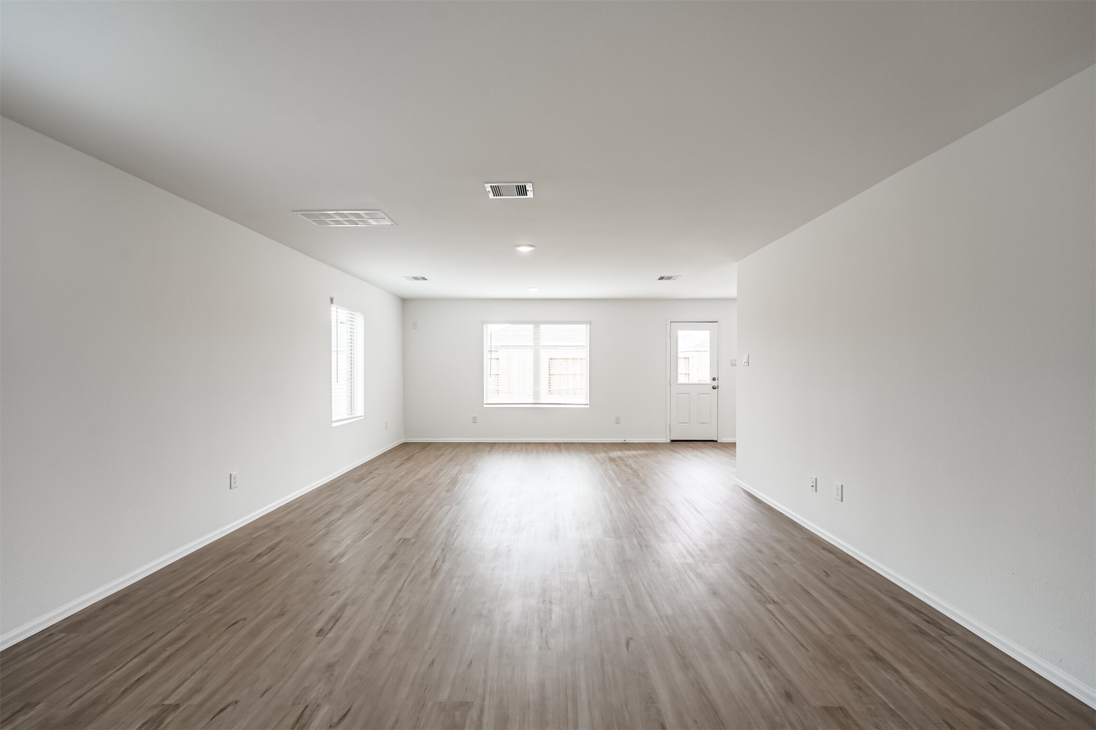 9123 Estes Lakes Drive Property Photo 6