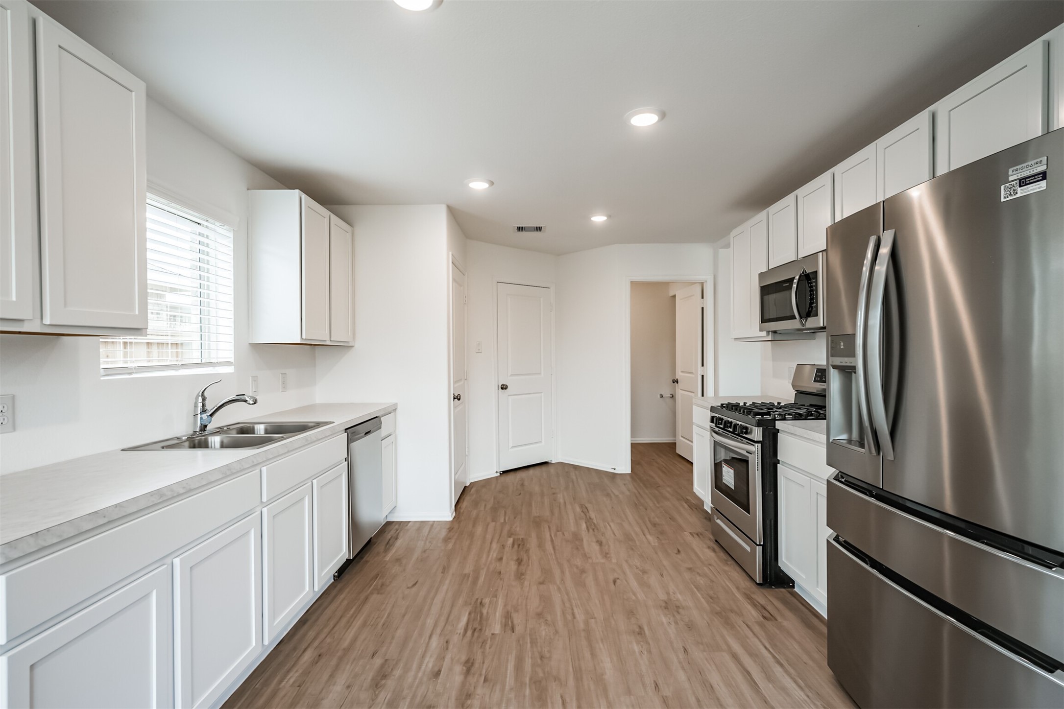 9123 Estes Lakes Drive Property Photo 14