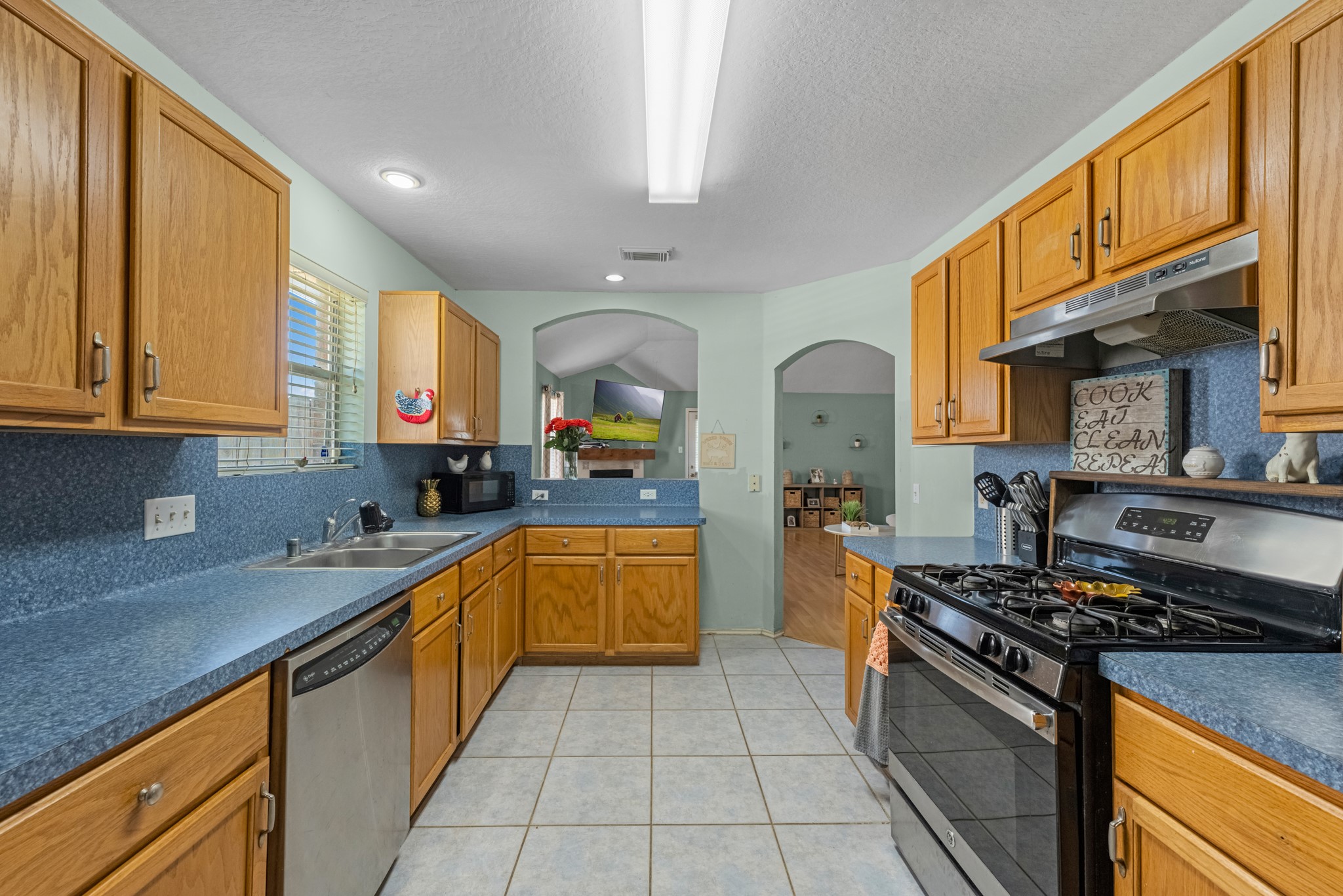 14610 Maisemore Road Property Photo 11