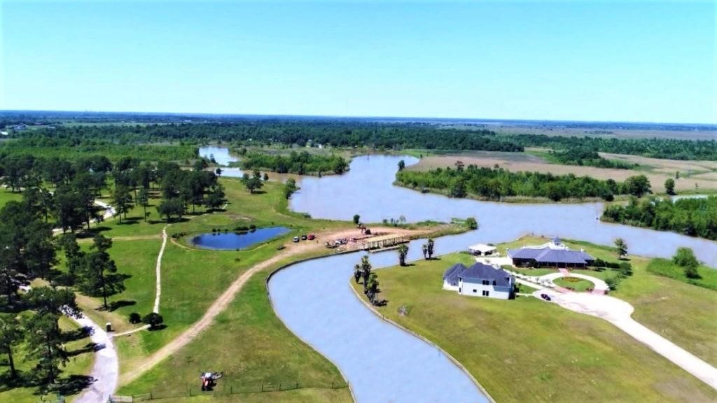 15305 Grace Circle Property Photo 5