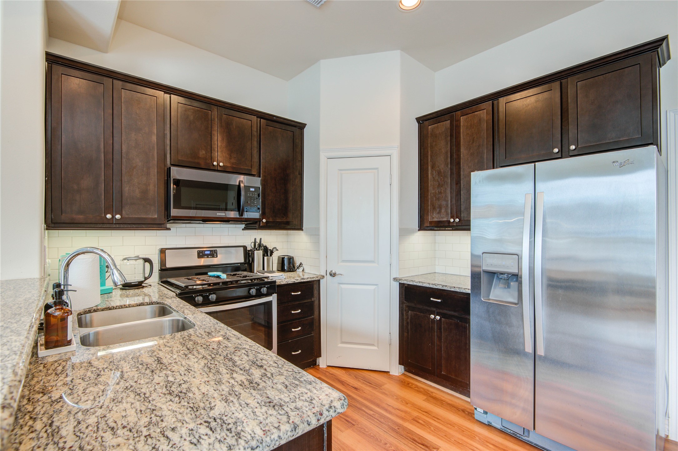 738 Link Road Property Photo 4