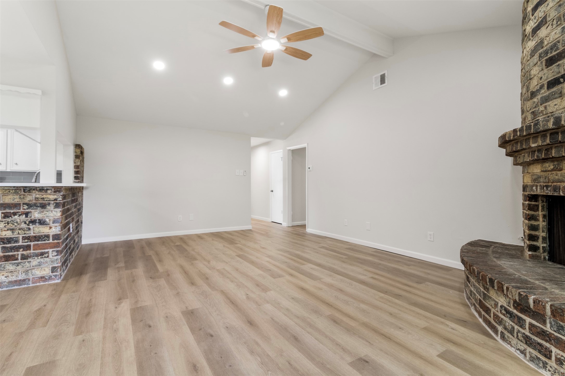 9211 Meaux Drive Property Photo 7