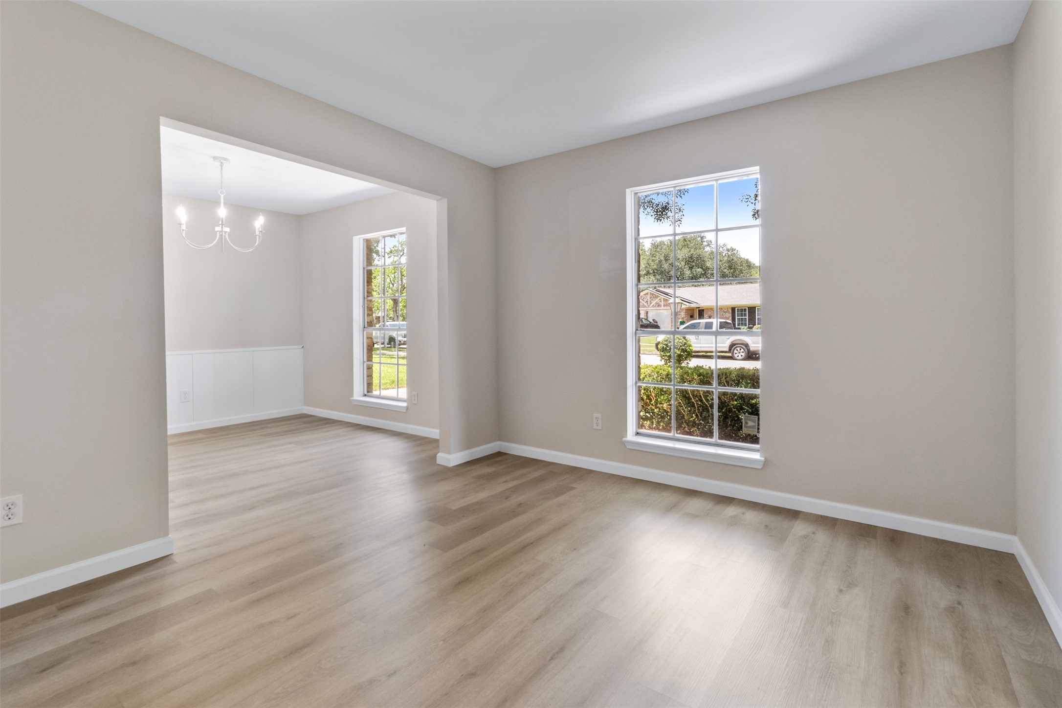 9211 Meaux Drive Property Photo 15